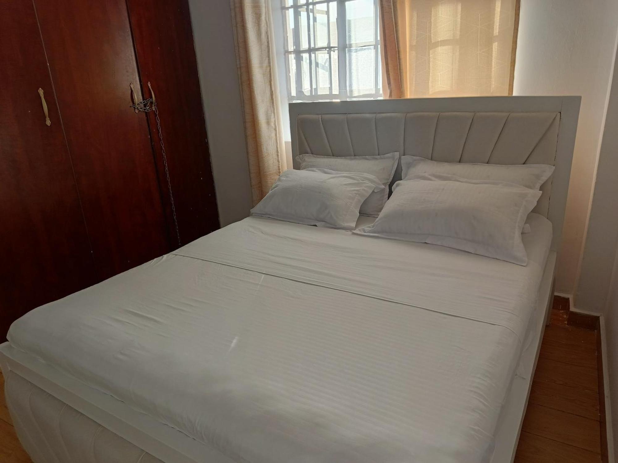 Kings & Queens Arena Guest house Nairobi