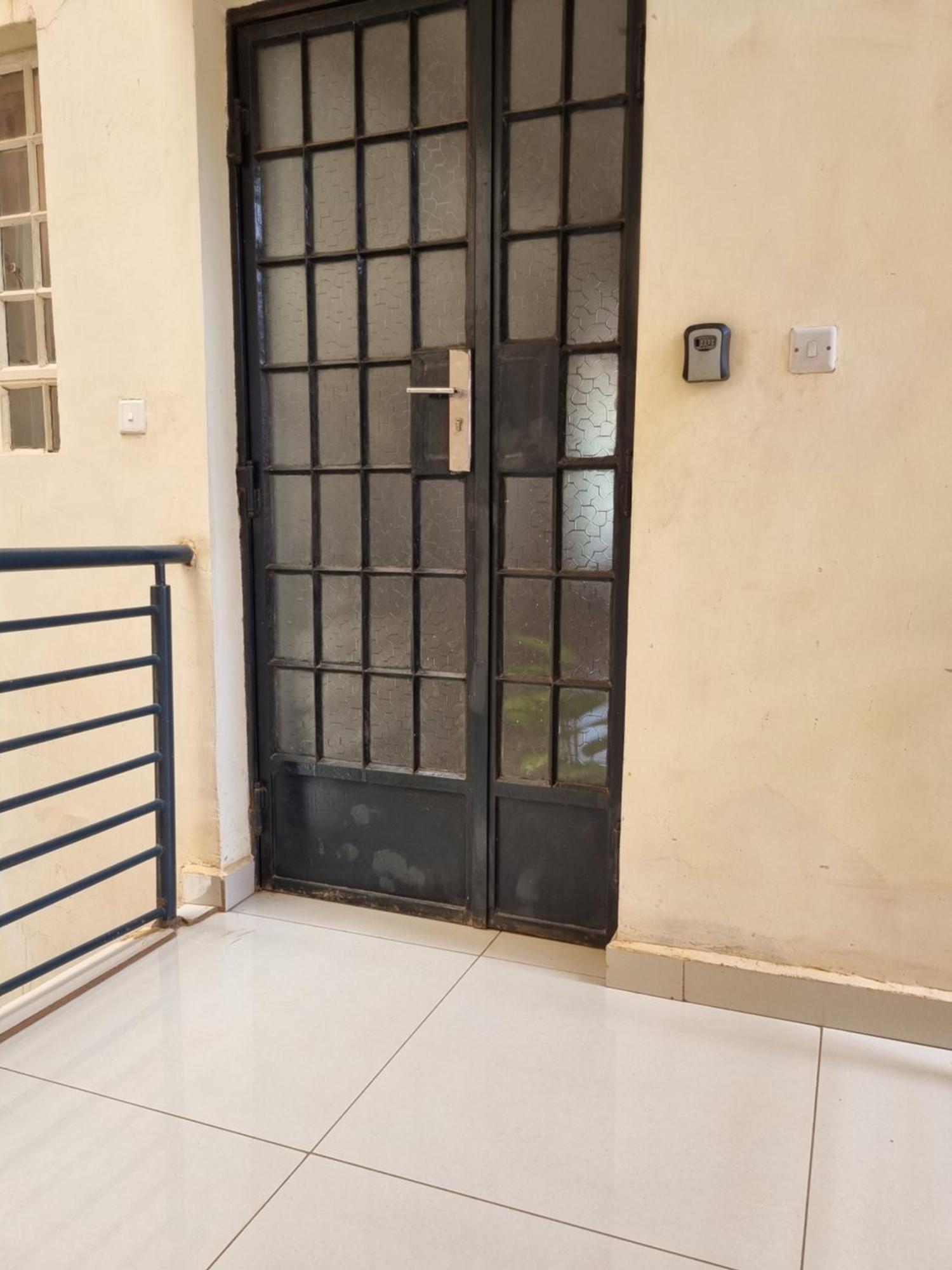 Apartment Rossyln Close To Village Market, Un And Two Rivers Mall Nairobi