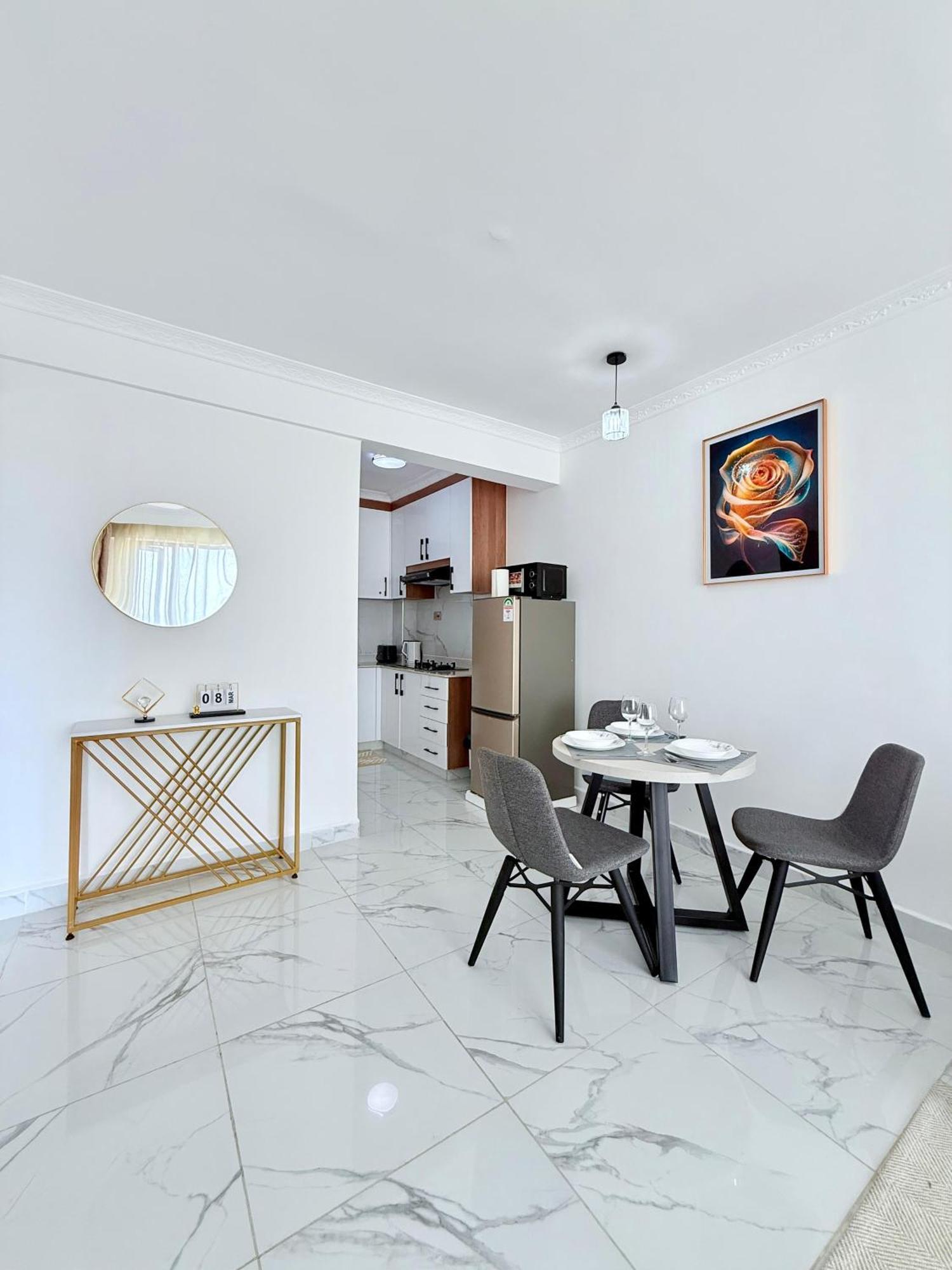 Apartment 1 Bedroom Apartment In Kilimani, Near Yaya Centre