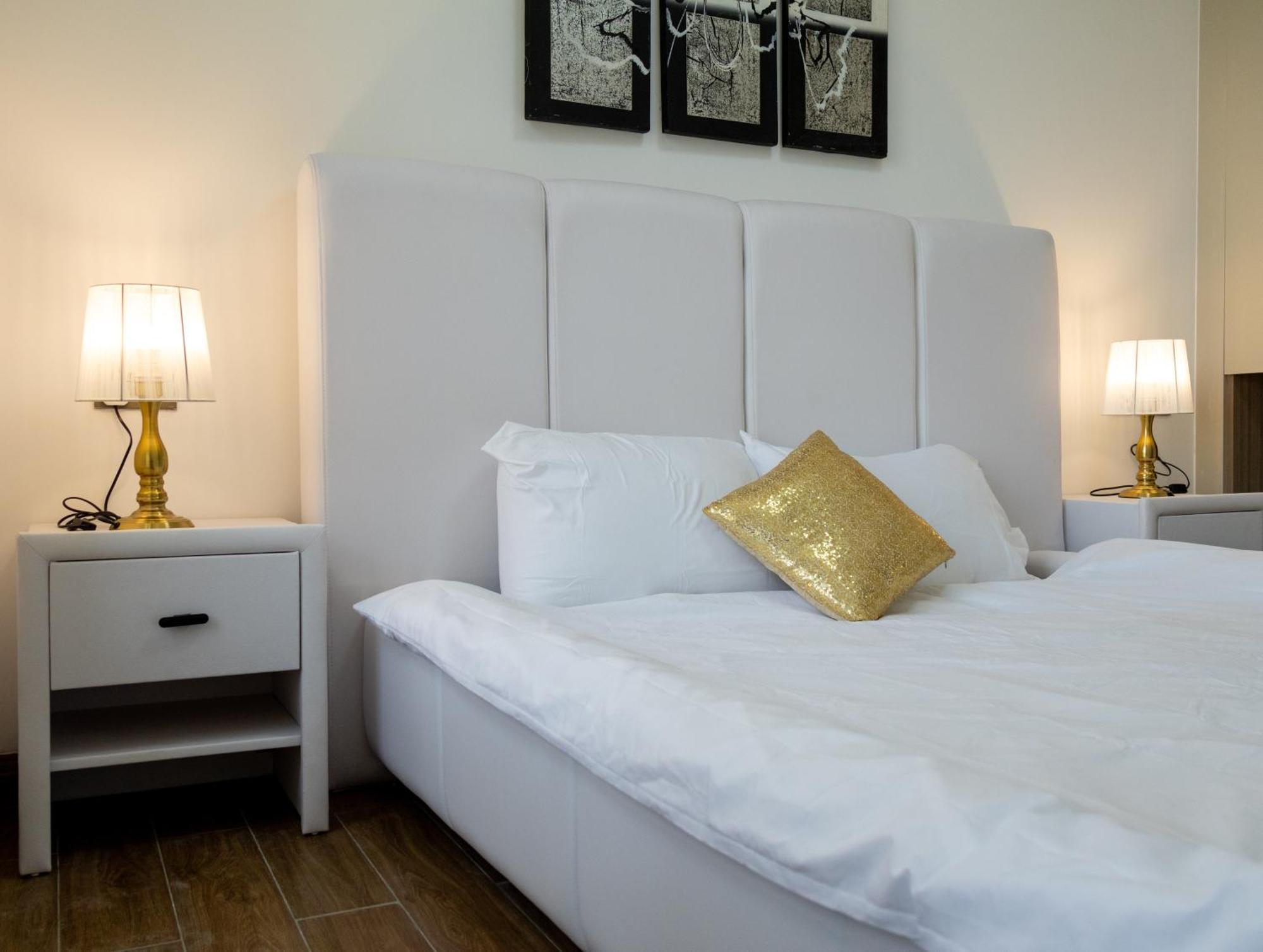 Apartment Beautiful Serviced Near Yaya Center Nairobi