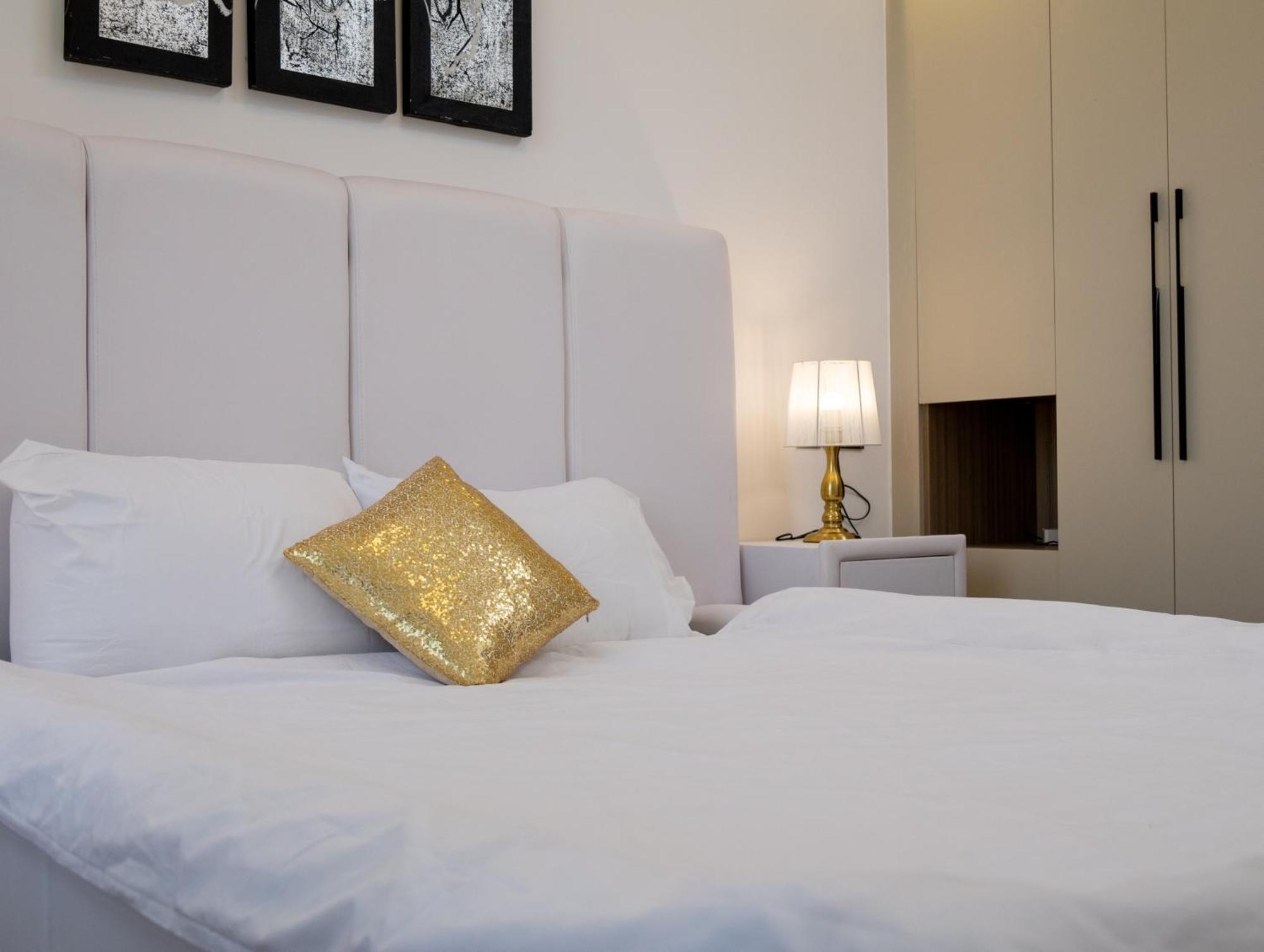 Beautiful Serviced Near Yaya Center * Nairobi