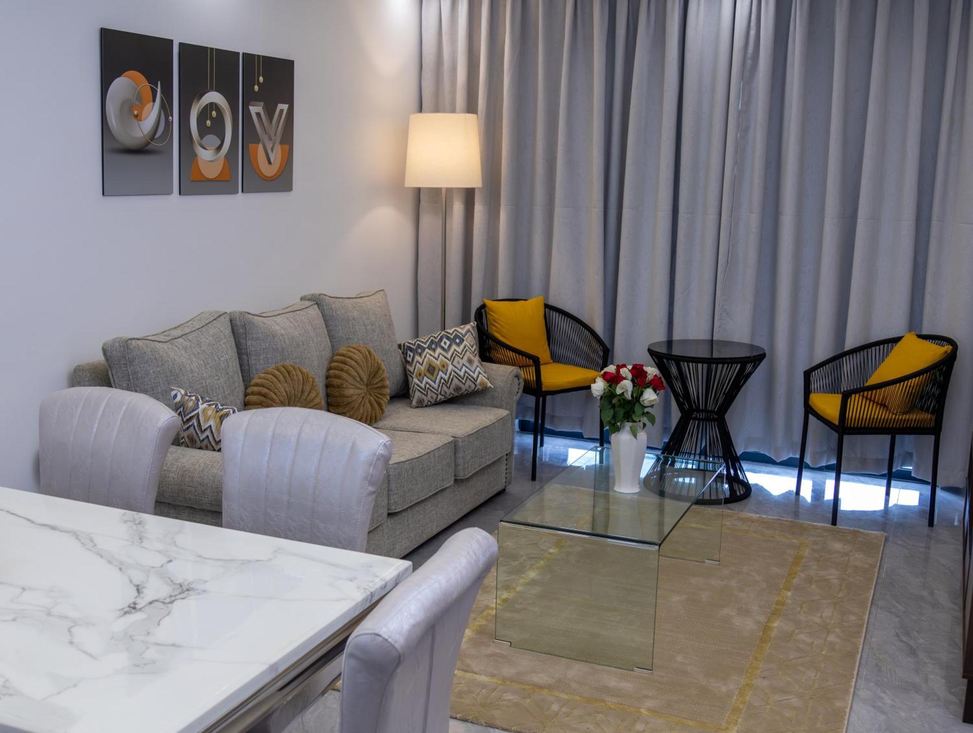 Apartment Beautiful Serviced Near Yaya Center Nairobi