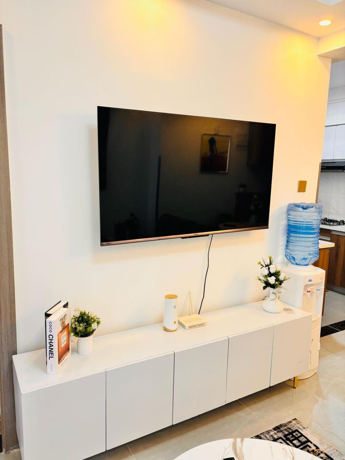Apartment Global Homes And One Bedroom With Dsq, Balcony And Private Gym Nairobi
