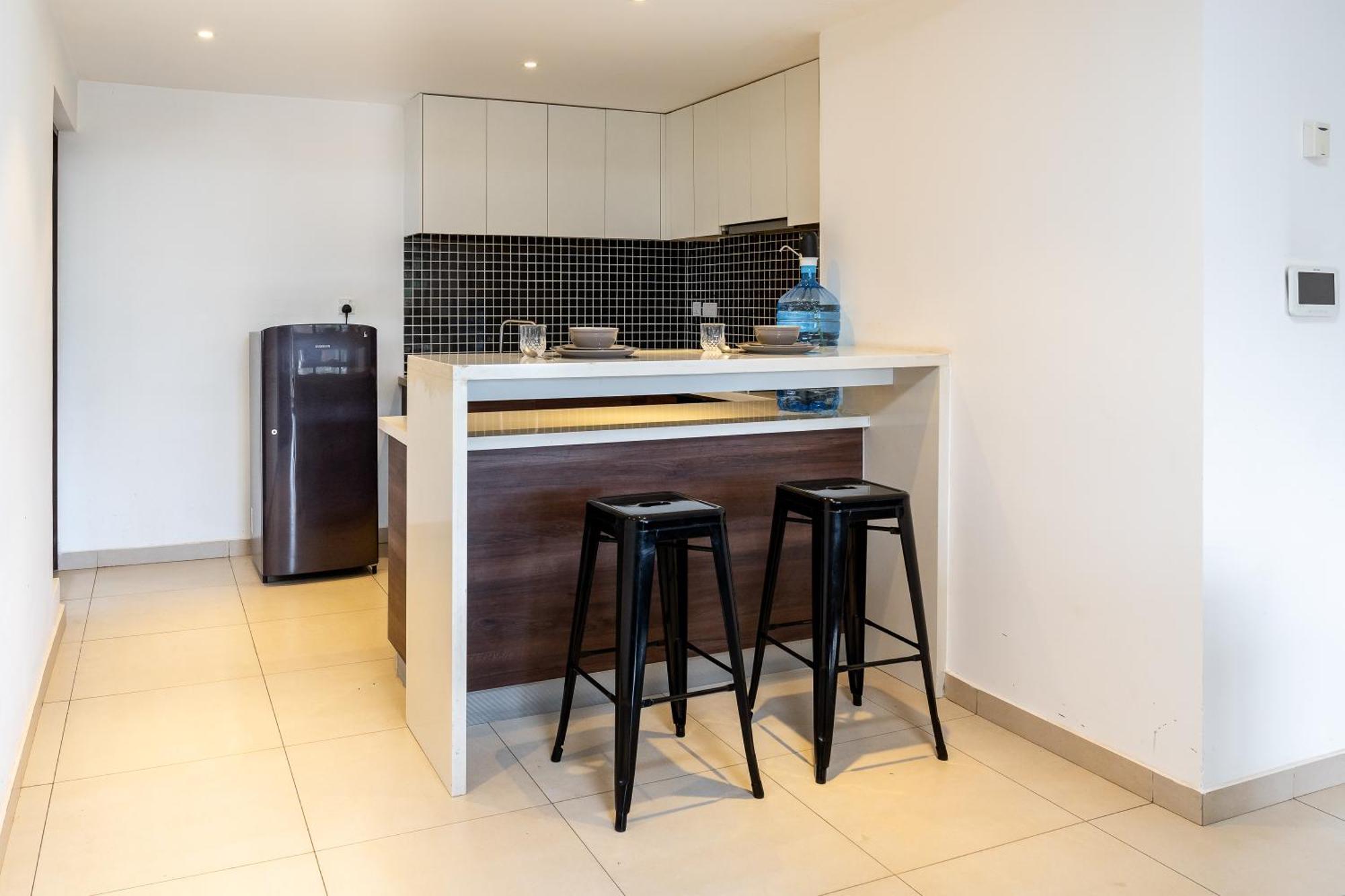 Luxury Pool & Fast Wifi Apartment