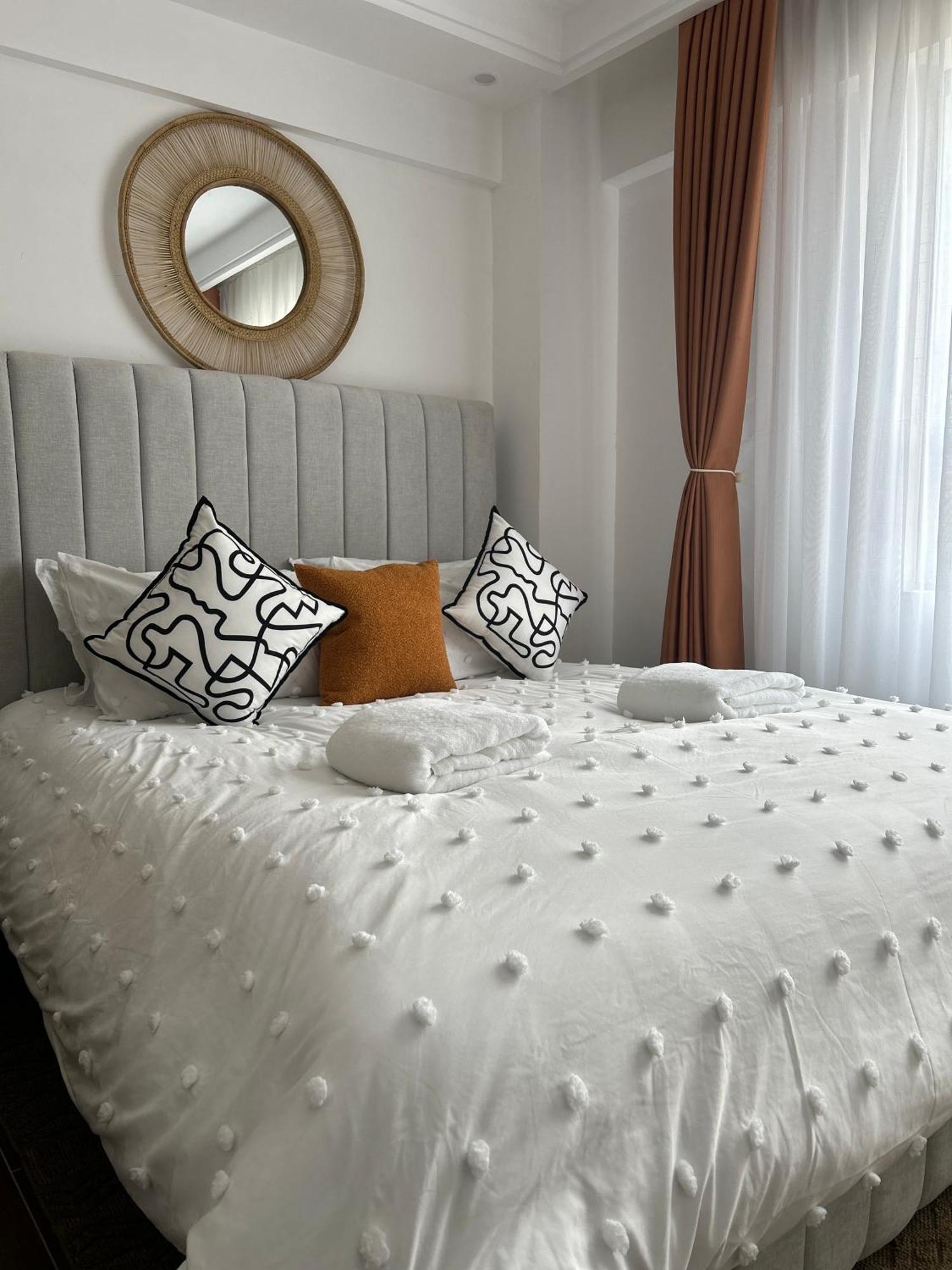 Apartment Manhattan By Edmor Nairobi