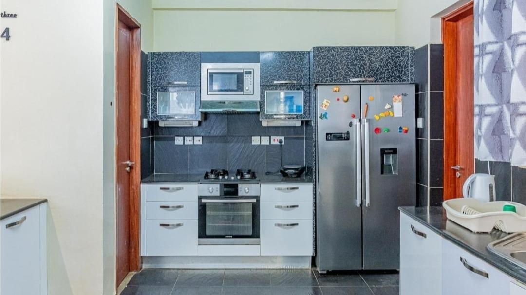 Apartment Stylish & Lavish 3 Bedroom Near Junction Mall