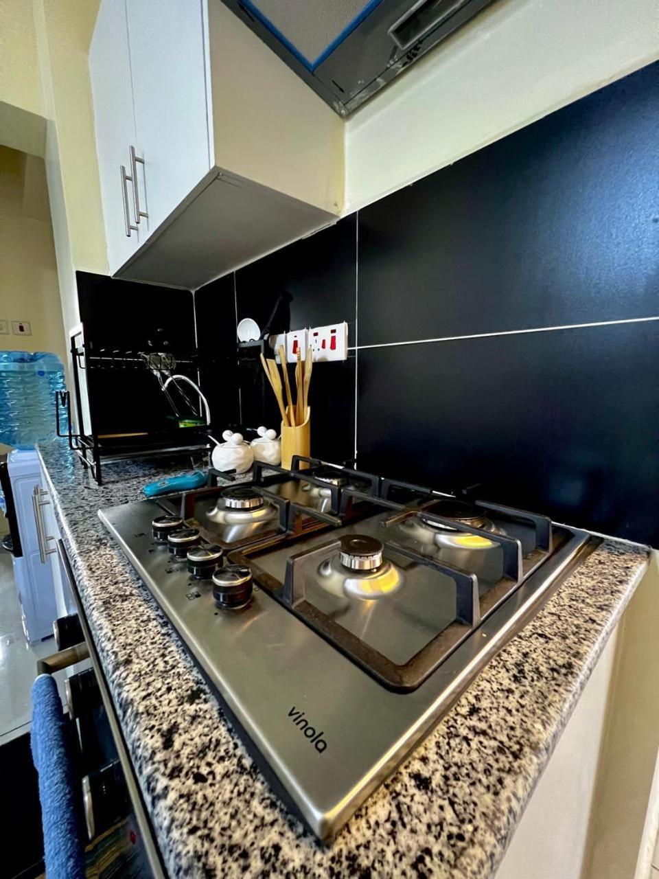 Kinpin House Three * Nairobi