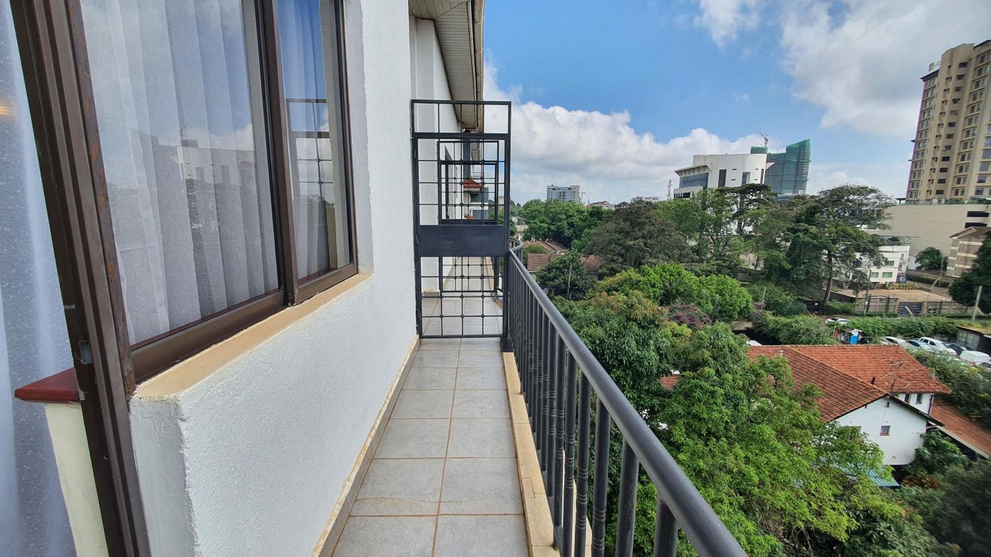 Chasewood Park Apartment *