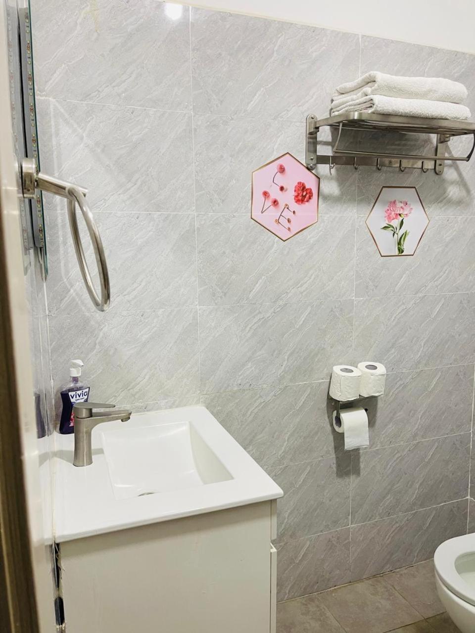 Apartment Super Kileleshwa With Gym,balcony & Netflix *