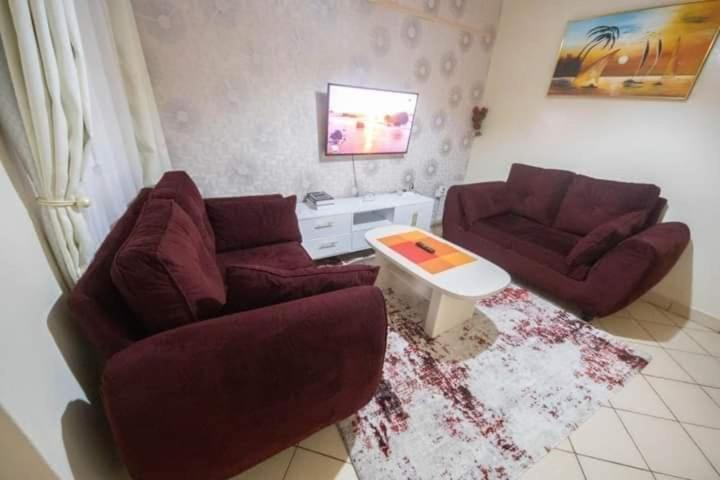 Lux Attic Place *