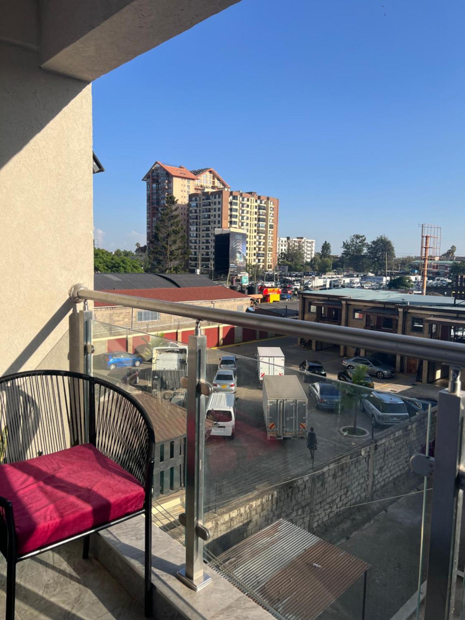 Modern 2br Ensuite With King Bed In Kilimani *