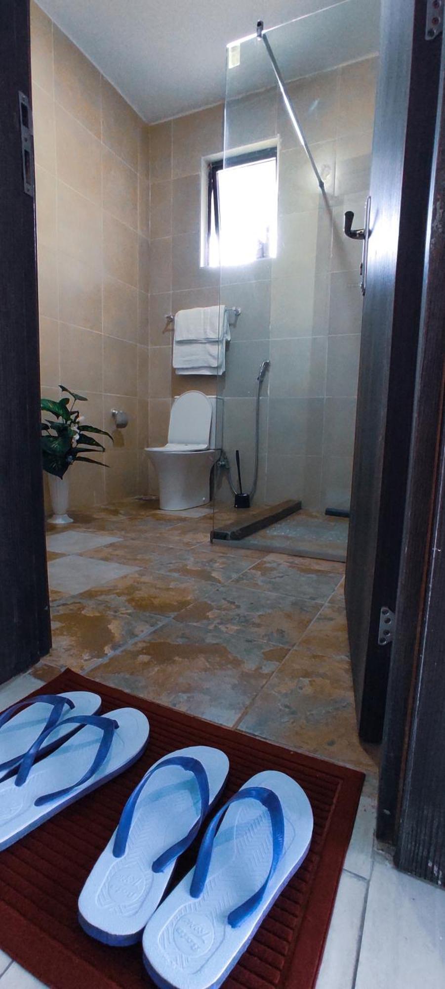 Roseville Willow Apartment