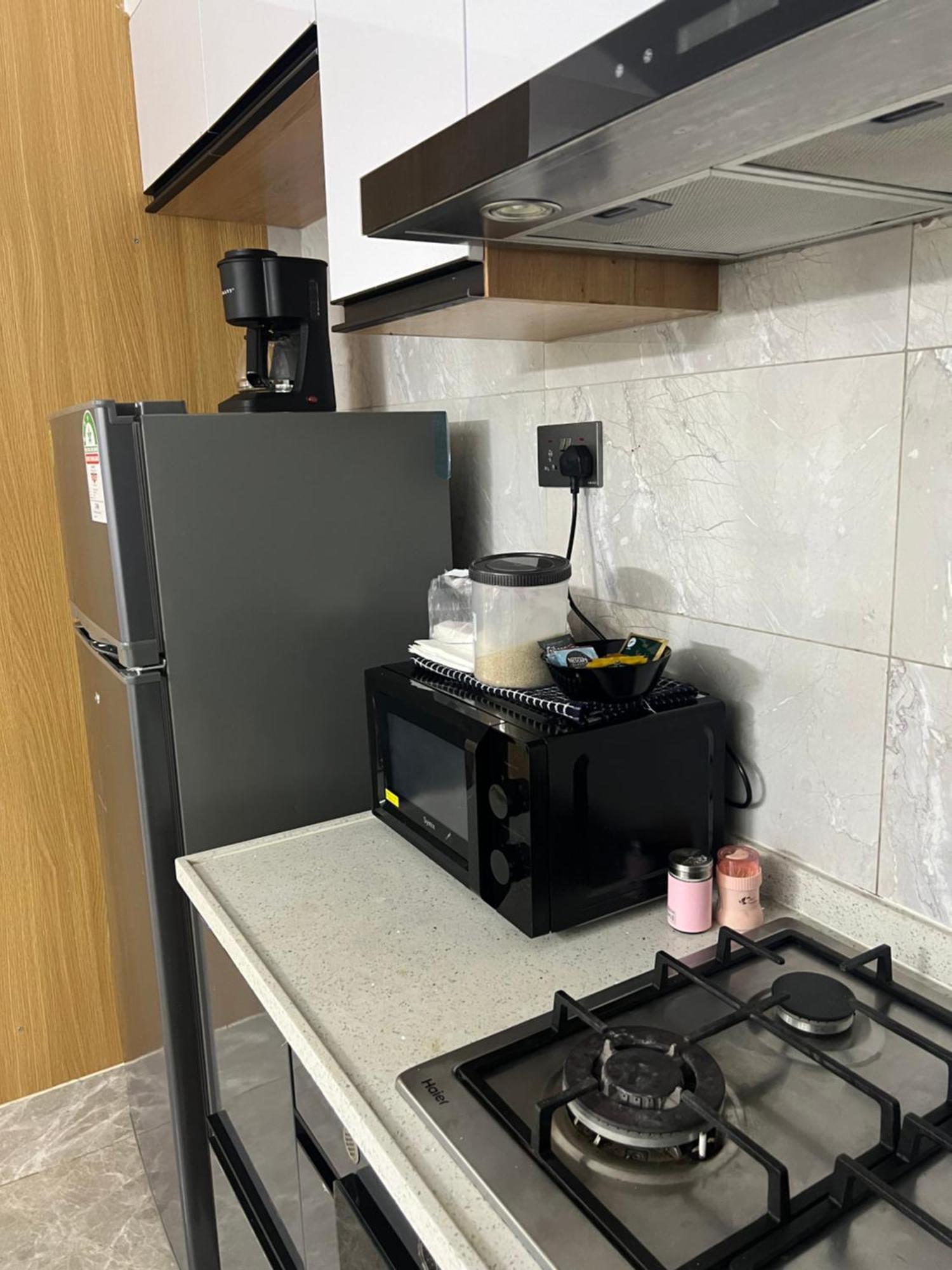 Modern 2br Ensuite With King Bed In Kilimani Apartment *