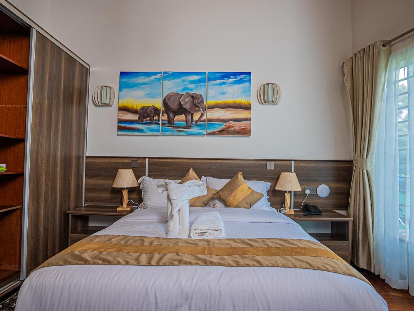 Light Gigiri 4* Nairobi