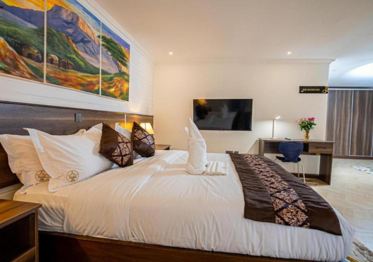 Light Gigiri Hotel 4*