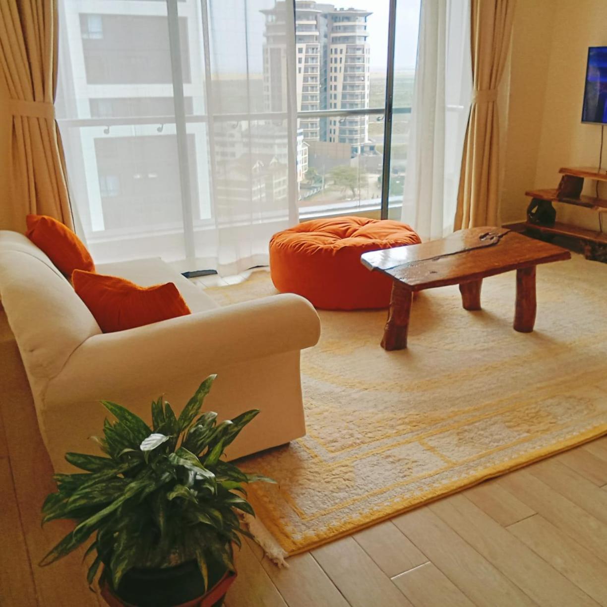 Sereni View - Southpark Apartment *