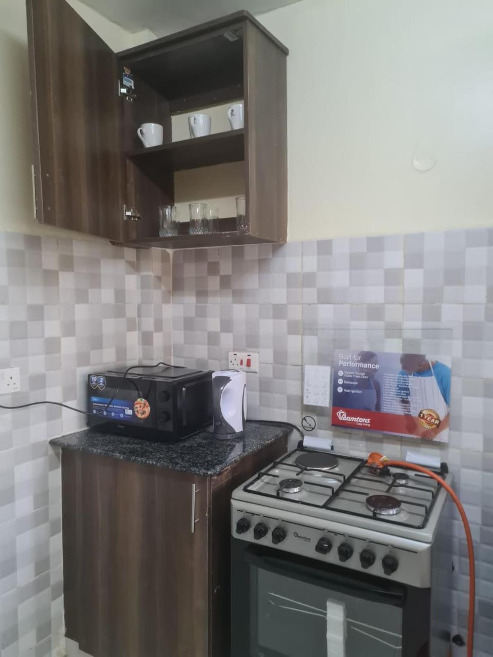 Apartment 2 Bedroom In *