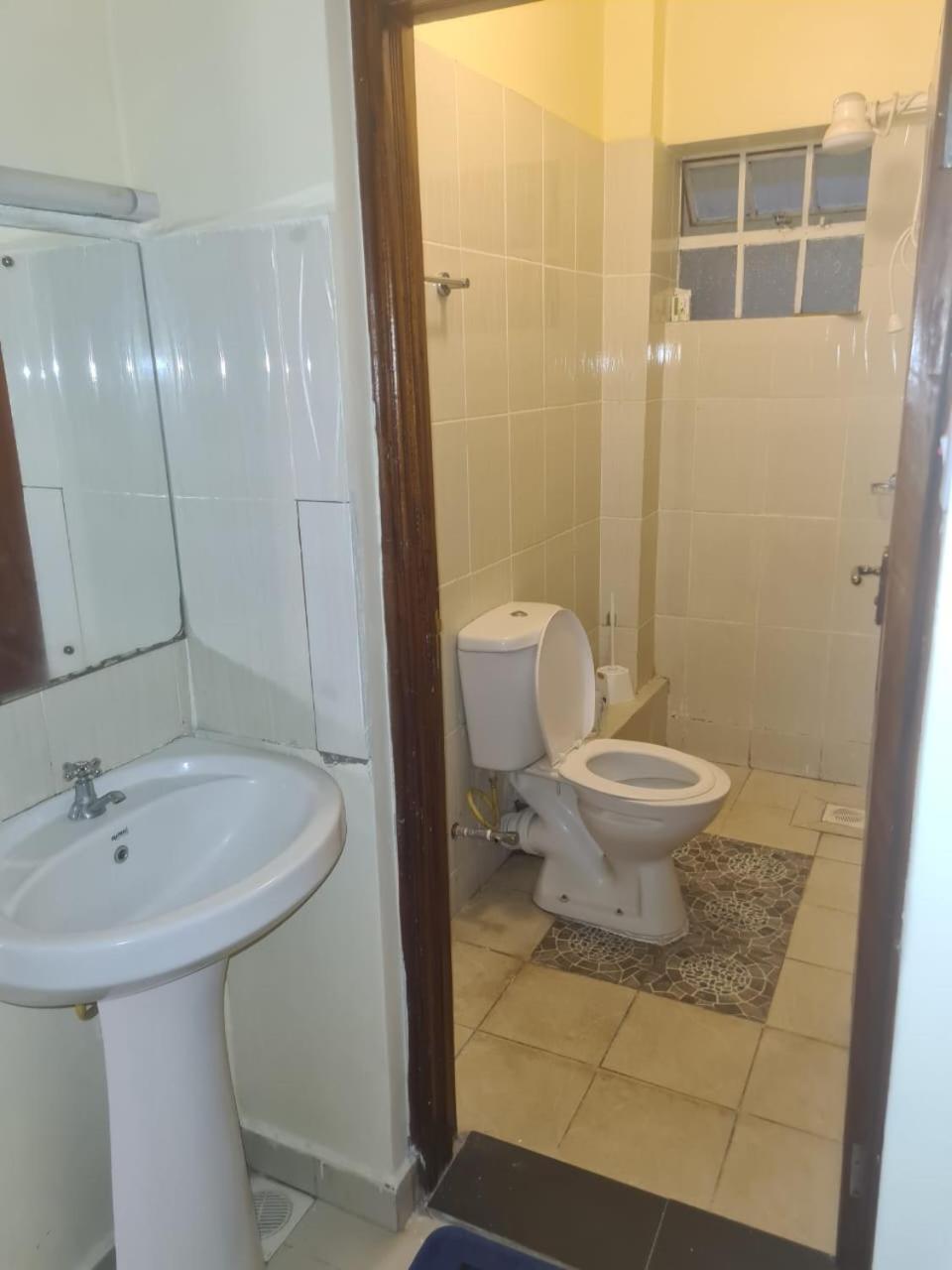2 Bedroom In *