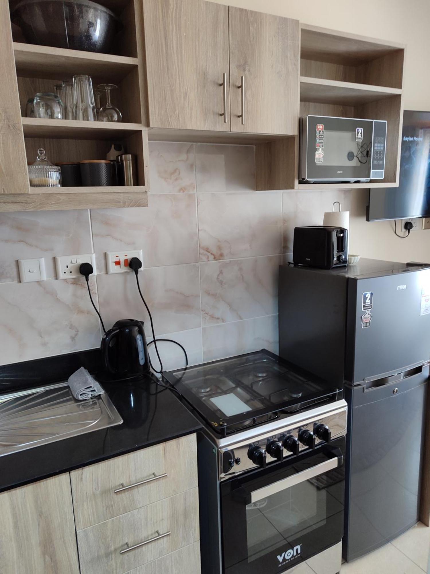 Apartment Urban Haven-secure &cozy Stay-stylish Near Jkia,wilson& Sgr S Nairobi