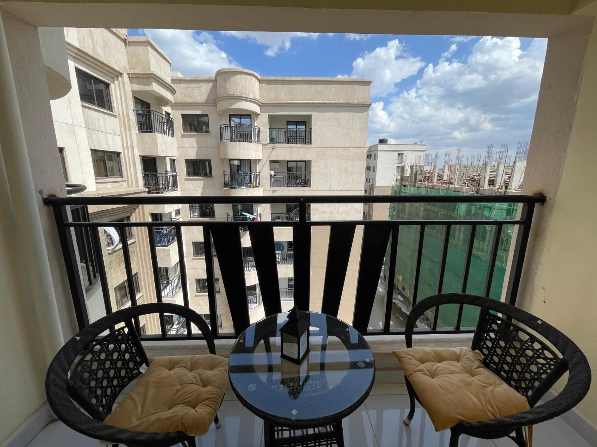 Apartment Kinpin House Three *