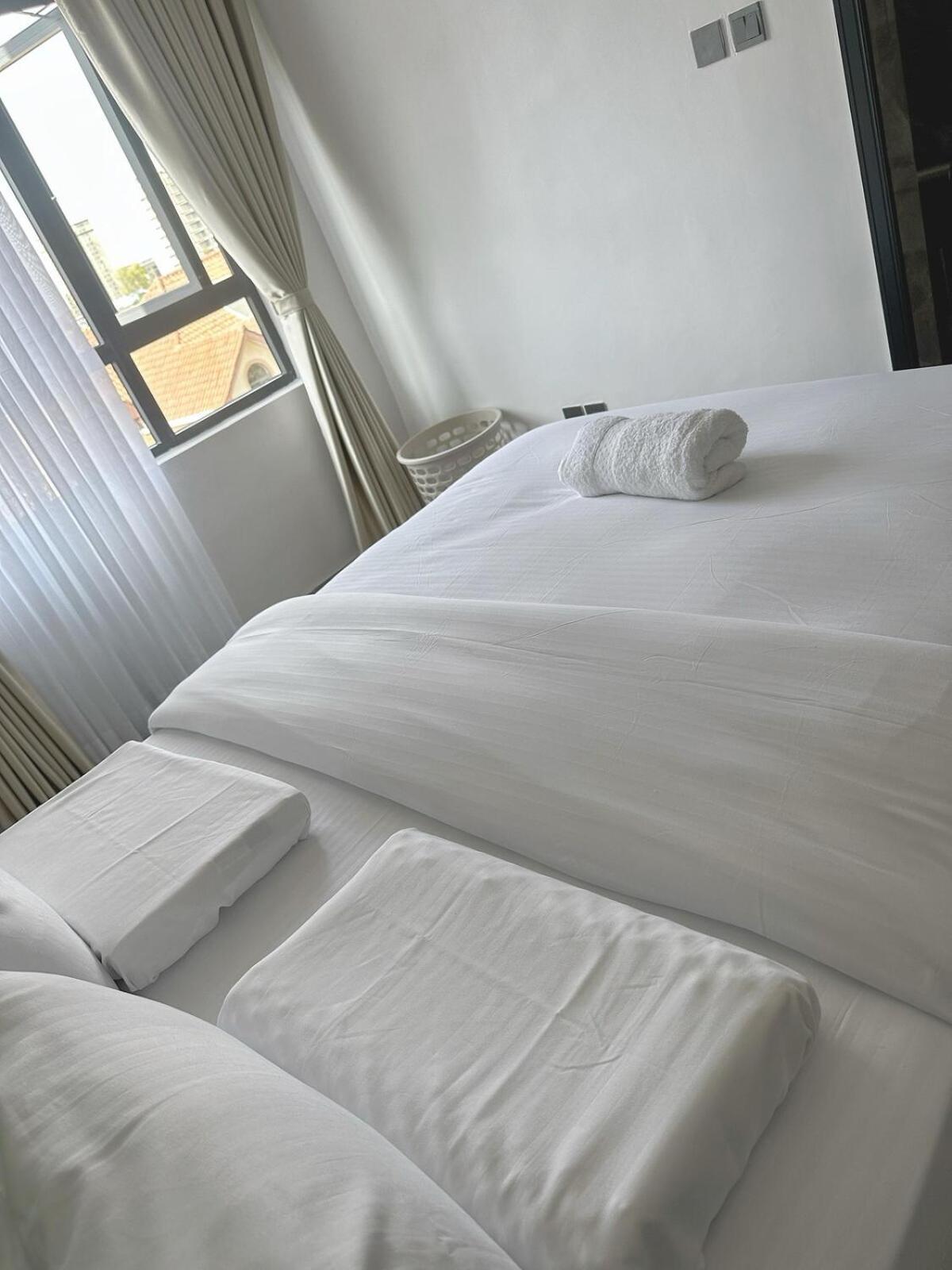 Apartment Serenity Stays, Modern 2-bedroom Near Yaya Centre *