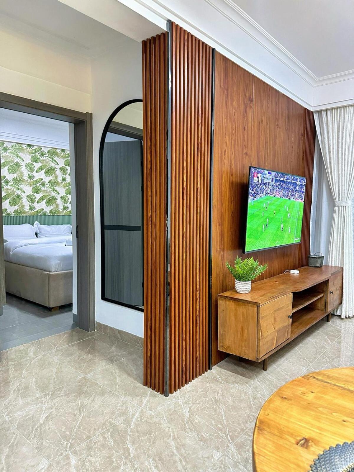 Serenity Stays, Modern 2-bedroom Near Yaya Centre Apartment