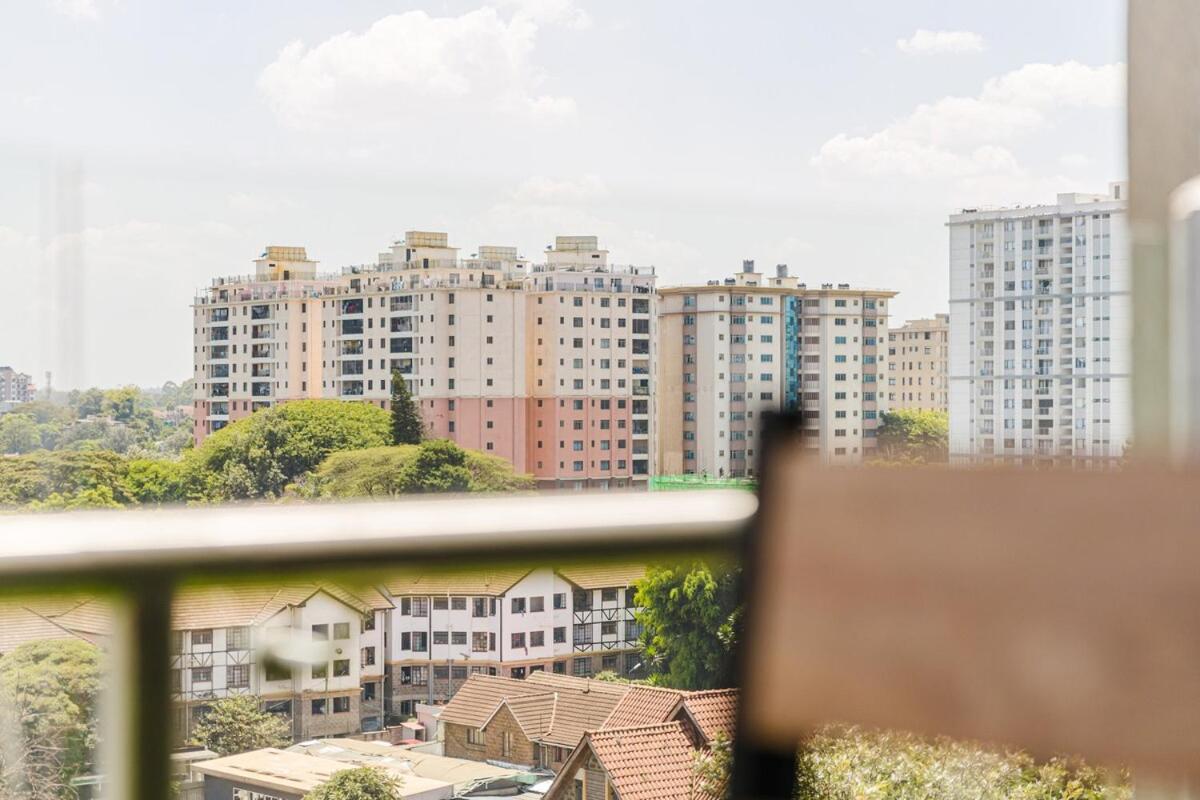 Apartment A Contemporary 2-bedroom Master Ensuite Unit - Kilimani Nairobi