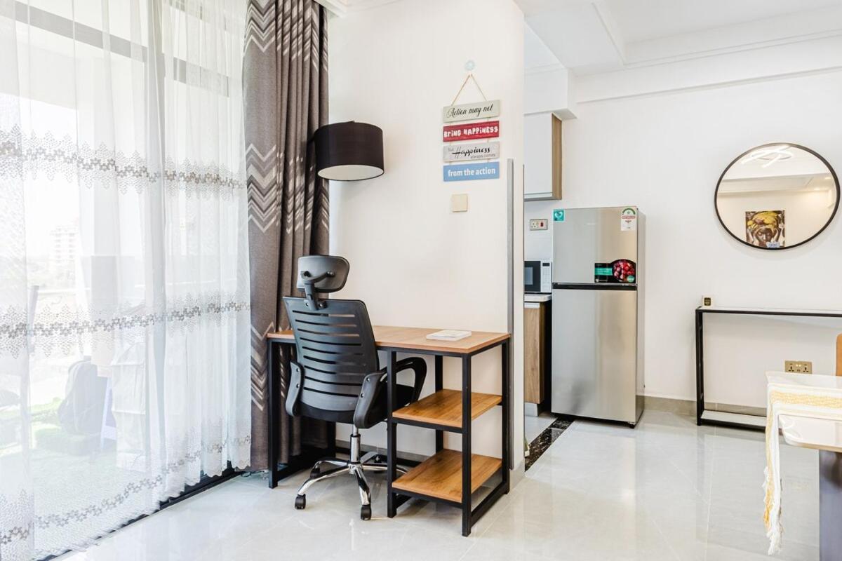 A Contemporary 2-bedroom Master Ensuite Unit - Kilimani Apartment Nairobi