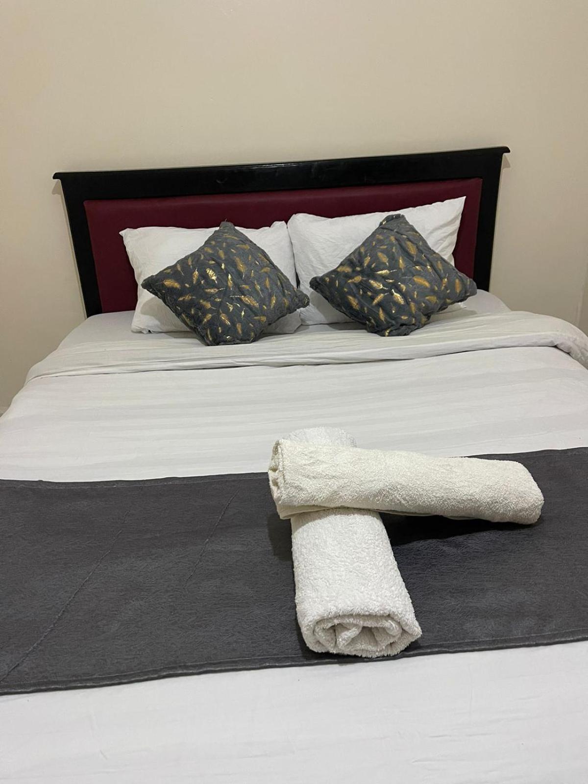Zalekhomes * Nairobi