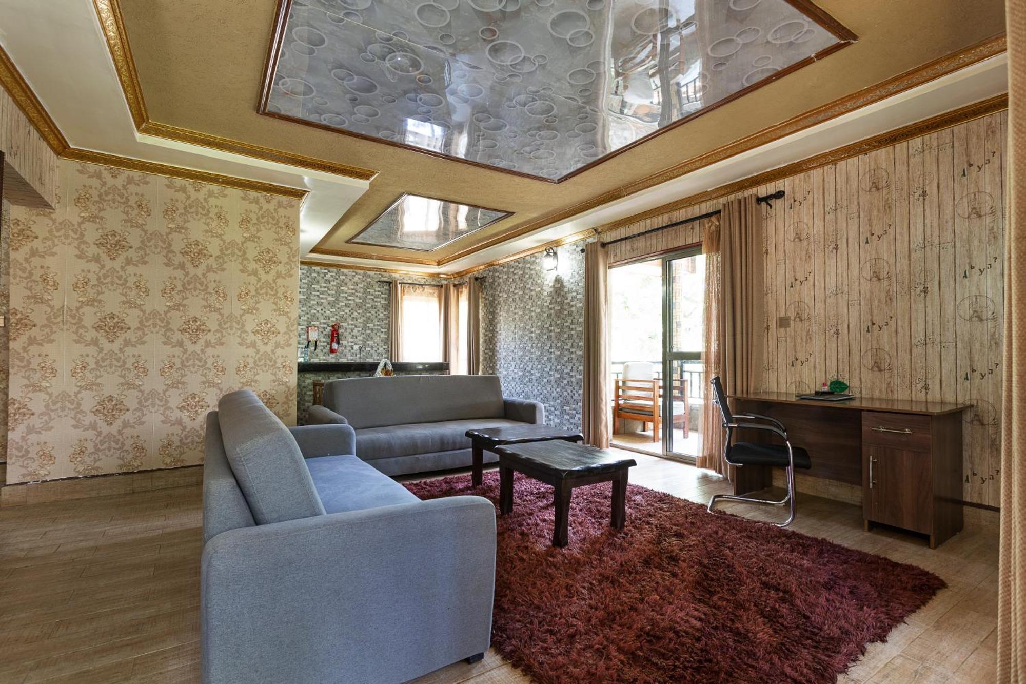 Nokras Riverine & 4*
