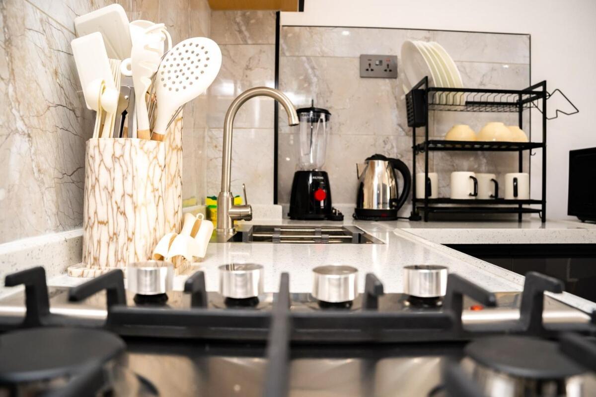1 Bedroom Stylish Haven With Skyline Views Apartment Nairobi