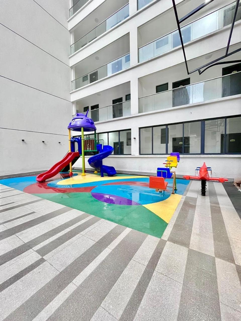Apartment Elegant Luxury Three Bedroom With Heated Swimming Pool Fully Equipped Gym Children Playing Ground Ample Parking Space And A Relaxing Rooftop With Breathtaking Scenic Views With Modern High End Facilities Nairobi
