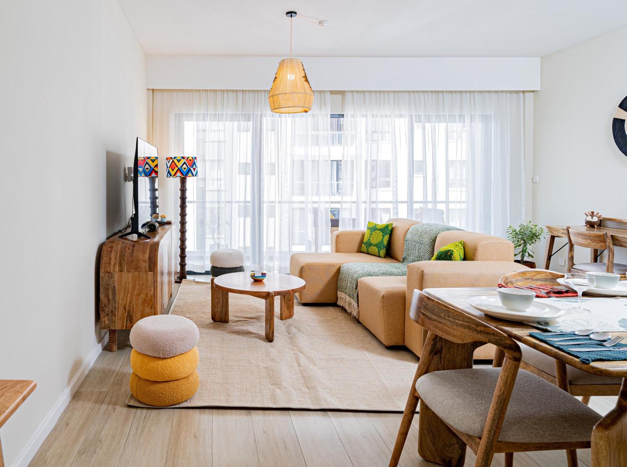 Apartment Riverside Square Two Bedroom Apartment, Swimming Pools, Gym, Workspace, Wonderiss Homes Westland Living *