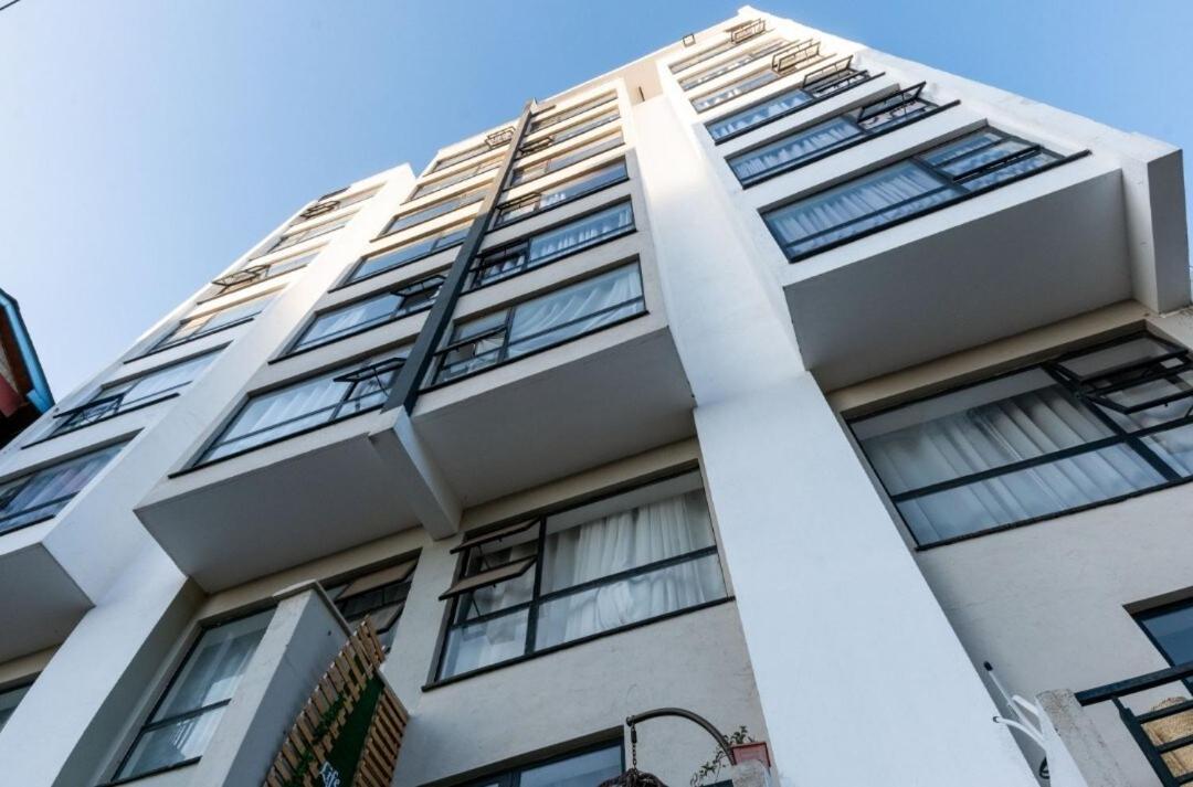 Sasha Spaces Apartment *