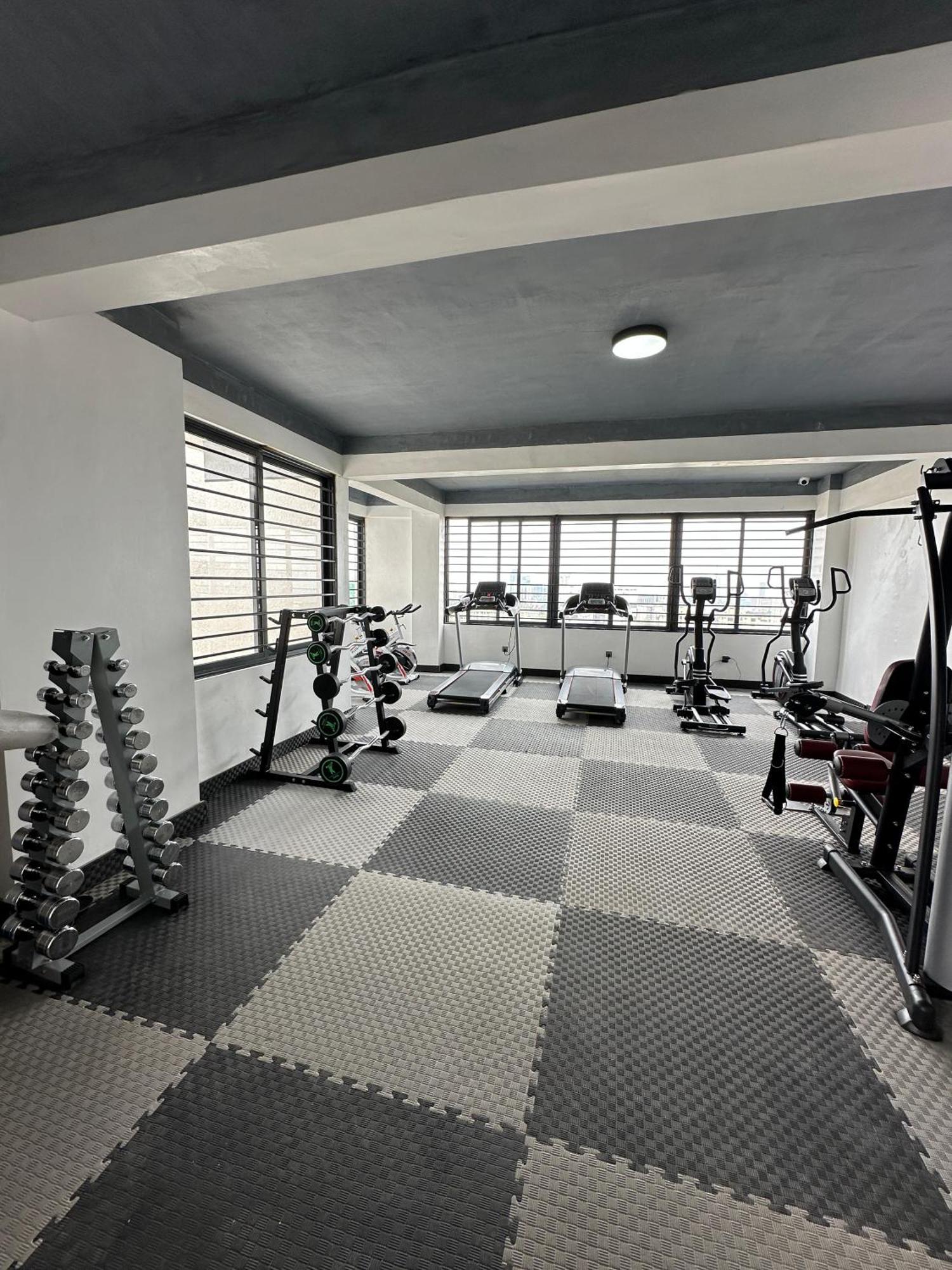 Serenity Stays, Modern-1 Bedroom Near Yaya Centre Apartment *