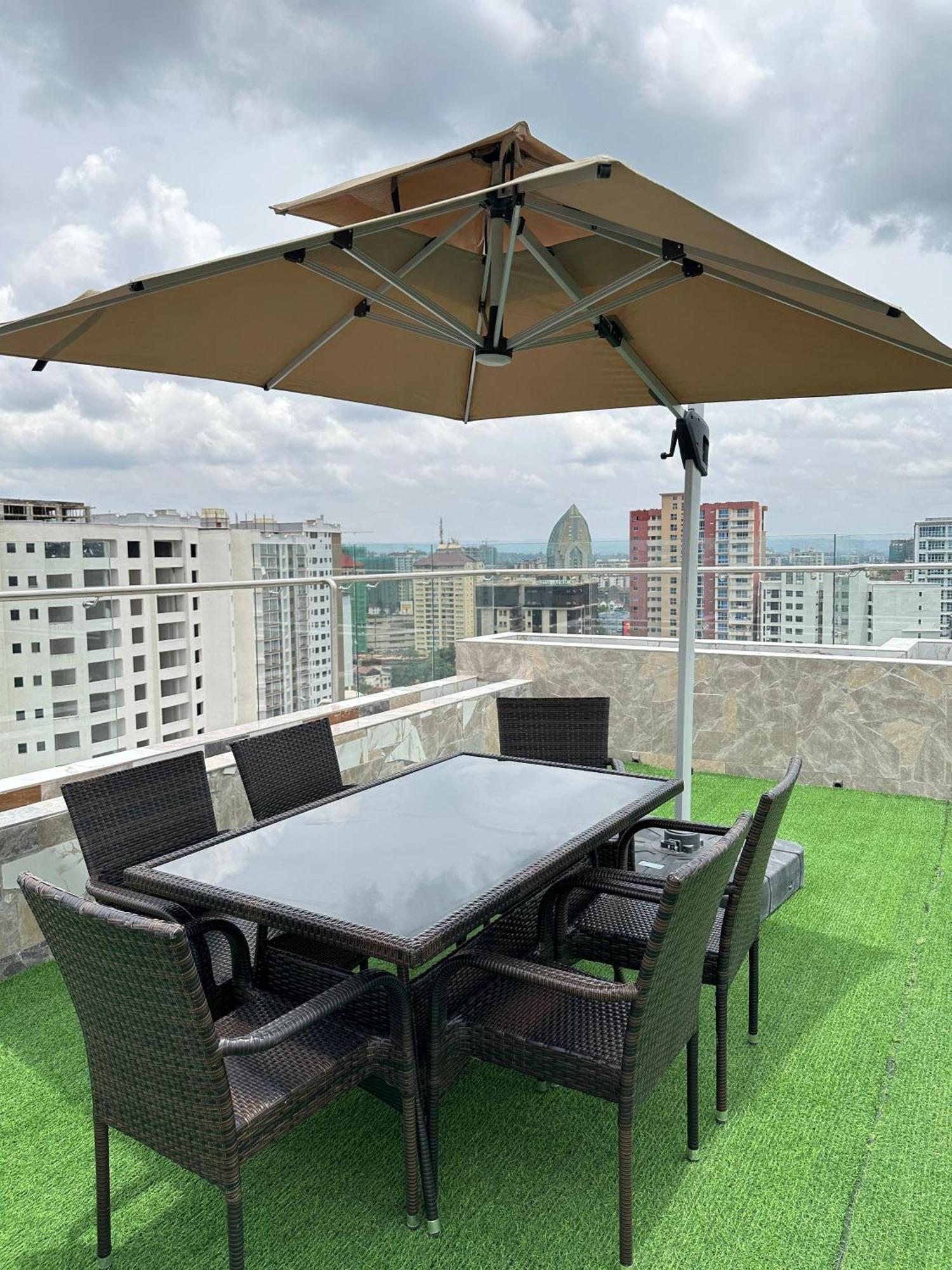 Apartment Serenity Stays, Modern-1 Bedroom Near Yaya Centre Nairobi