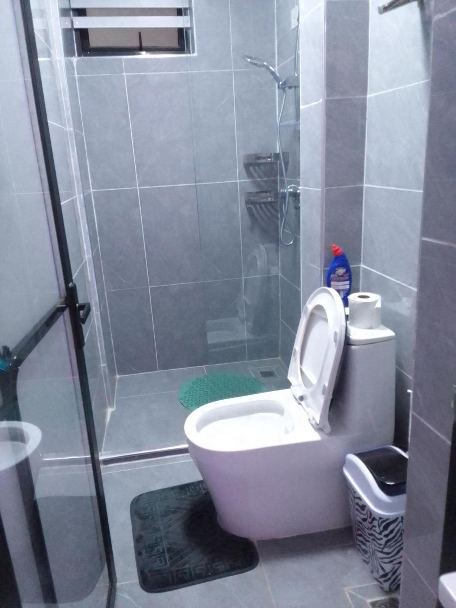 Apartment Lyne Homes