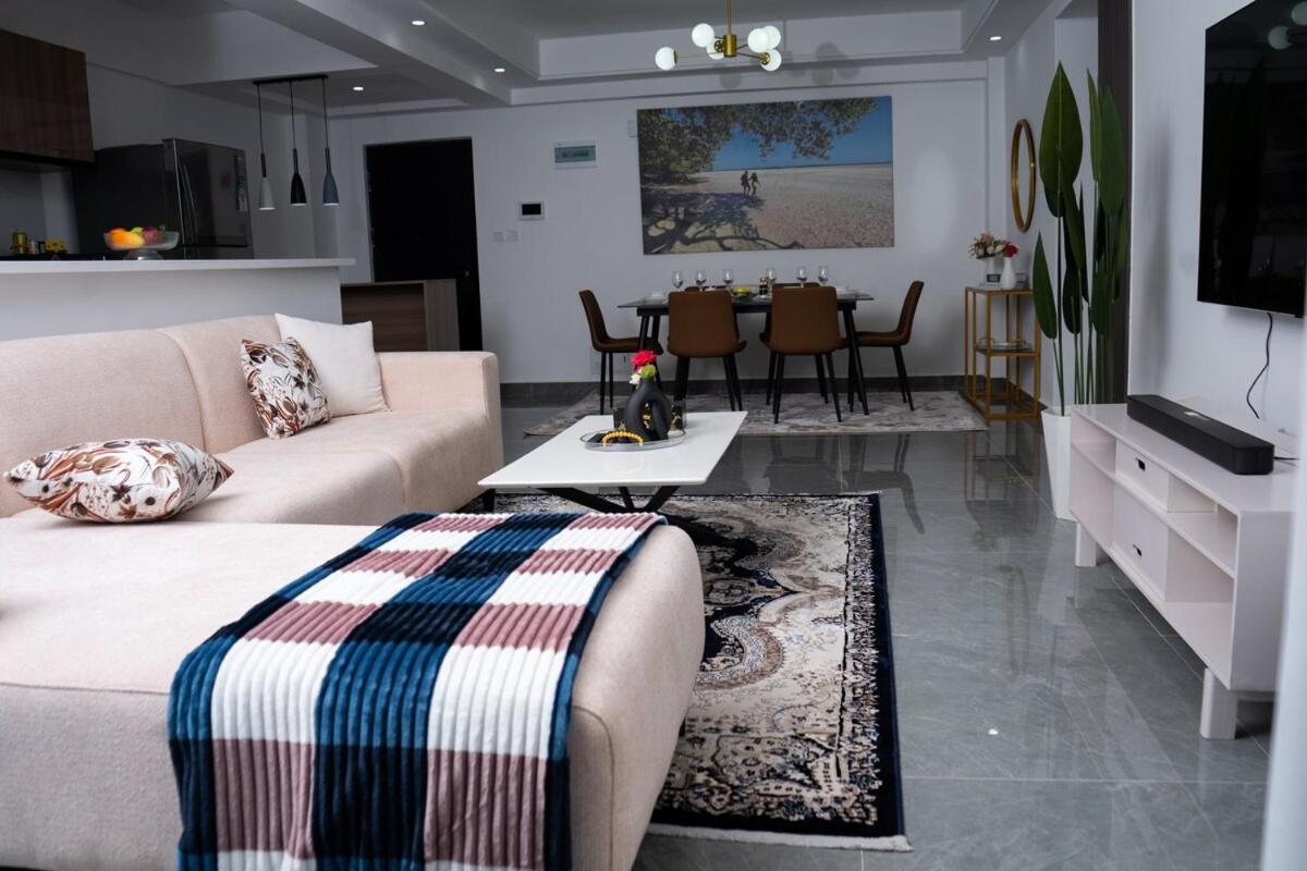 The Lair Luxury At Riverside *
