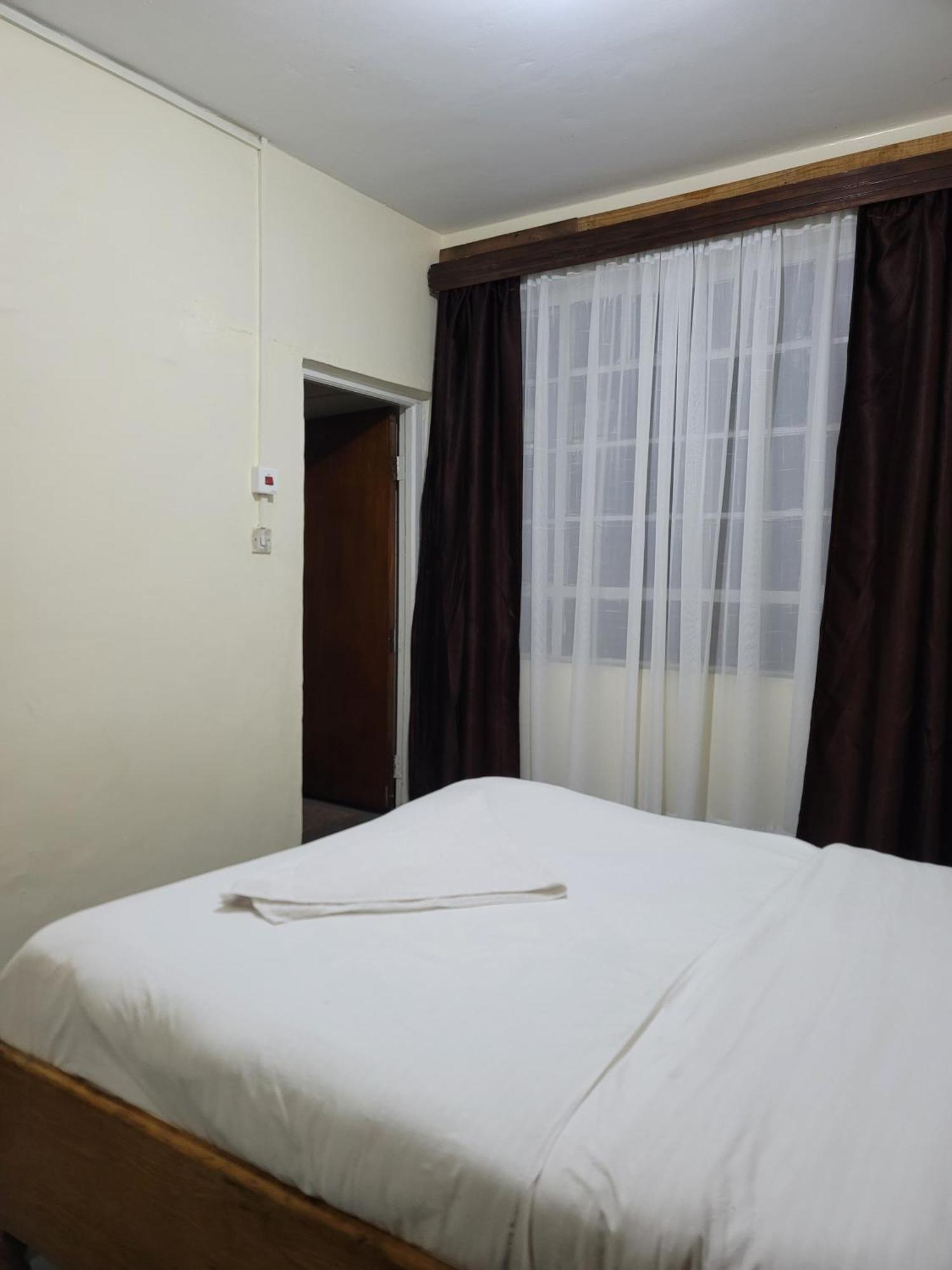 Hotel Breeze