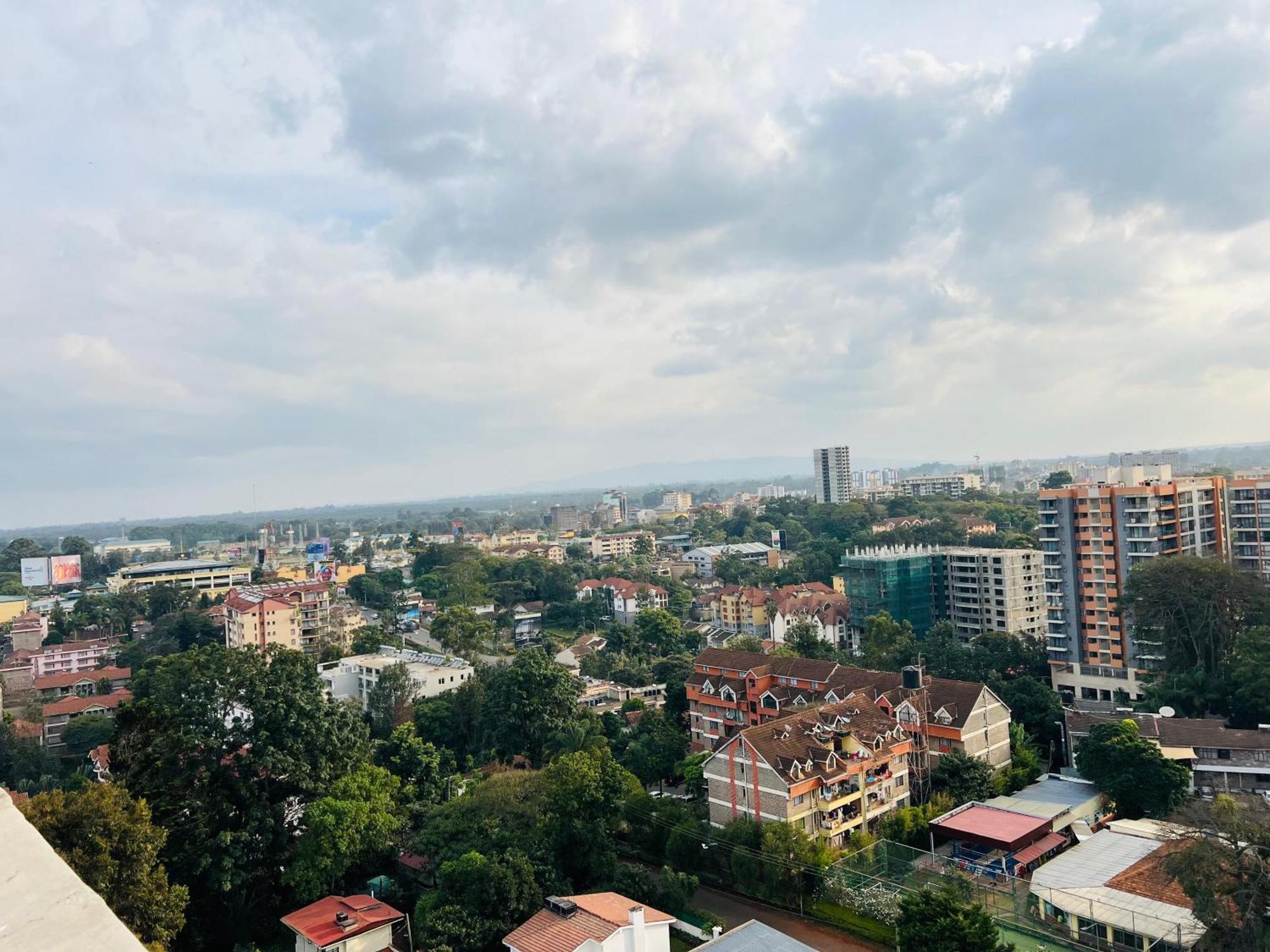 Luxury 2-bedroom - Lavington Apartment