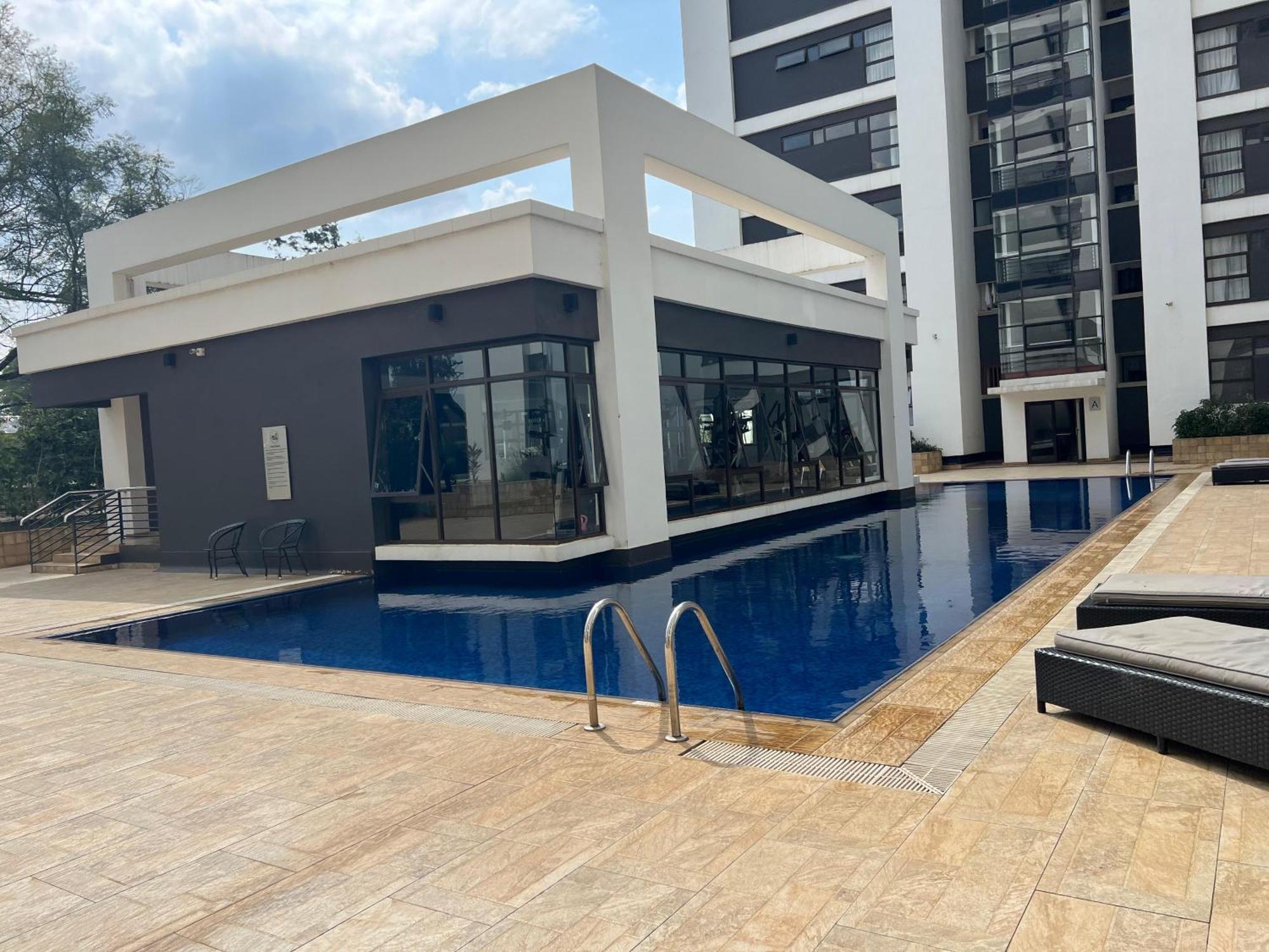Luxury 2-bedroom - Lavington Apartment Nairobi