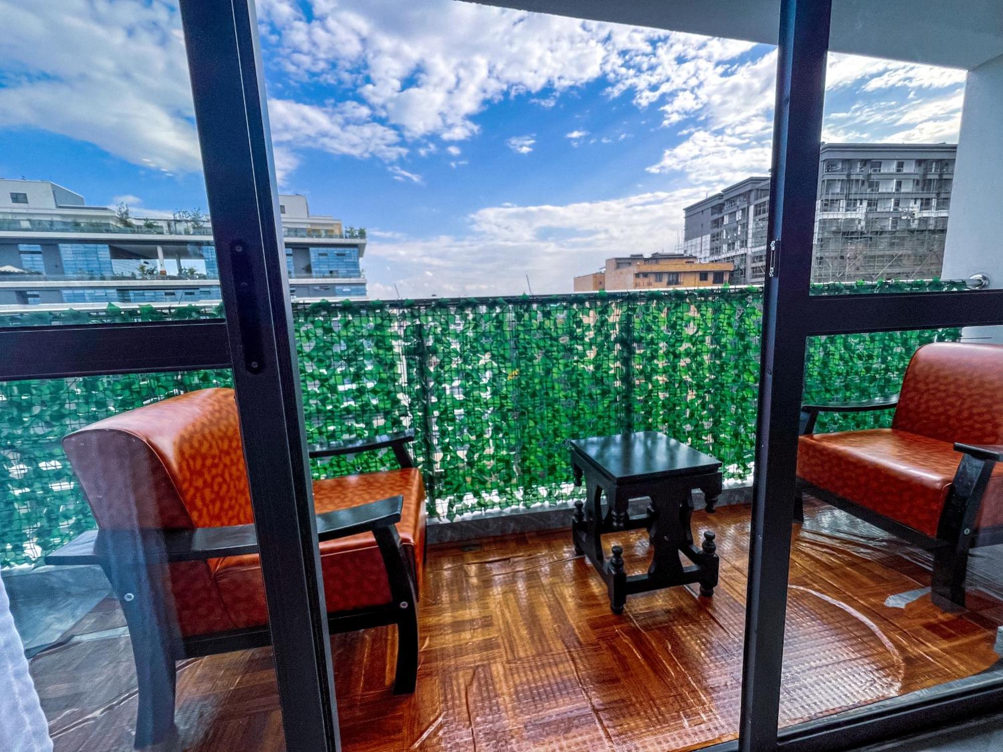 Riverside View Apartment