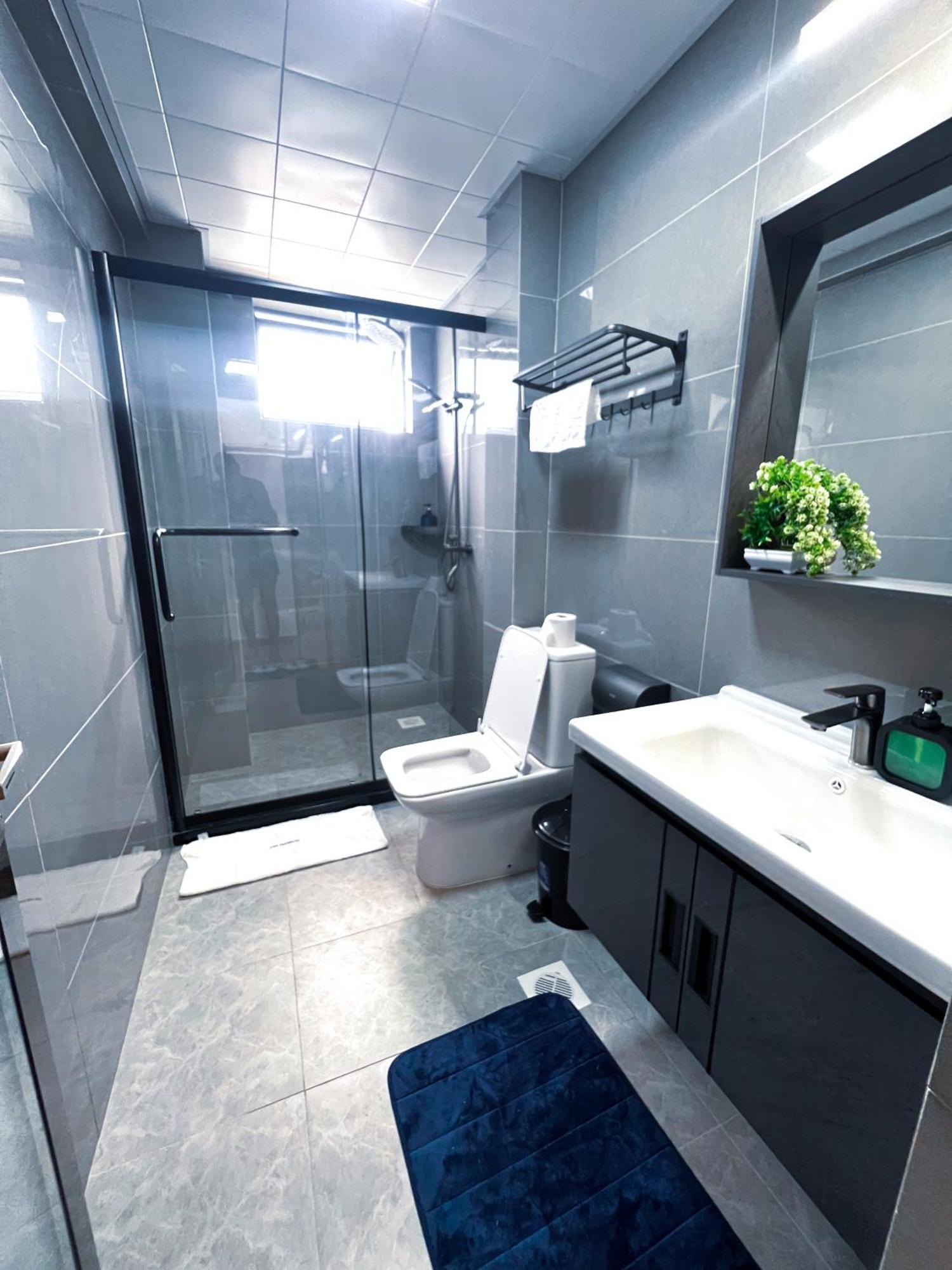 Riverside View Apartment *