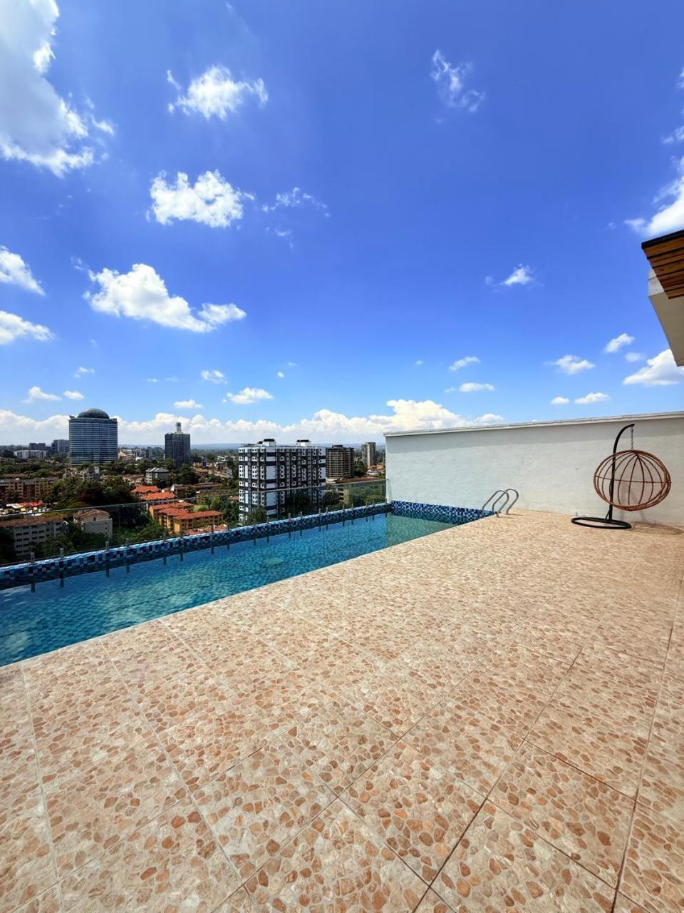 Bay West Apartment