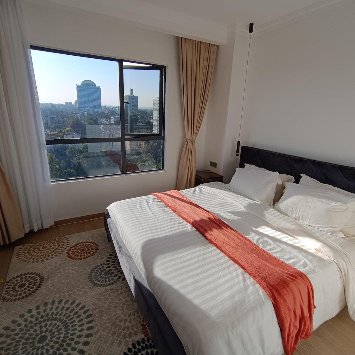 Homely And Spacious 2 Bed At Marina Bay Apartment