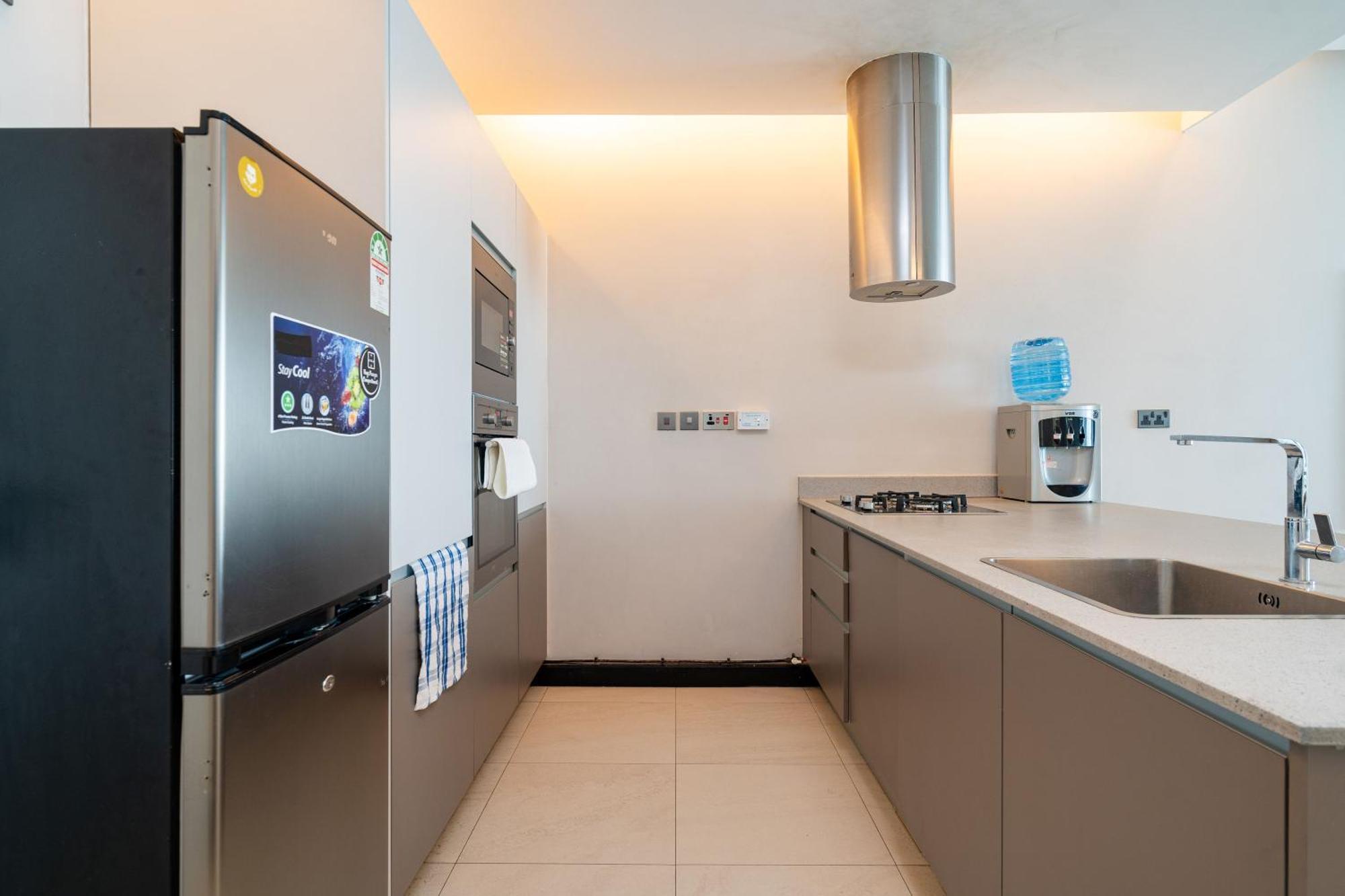 A Prime And Luxury 2 Bedroom