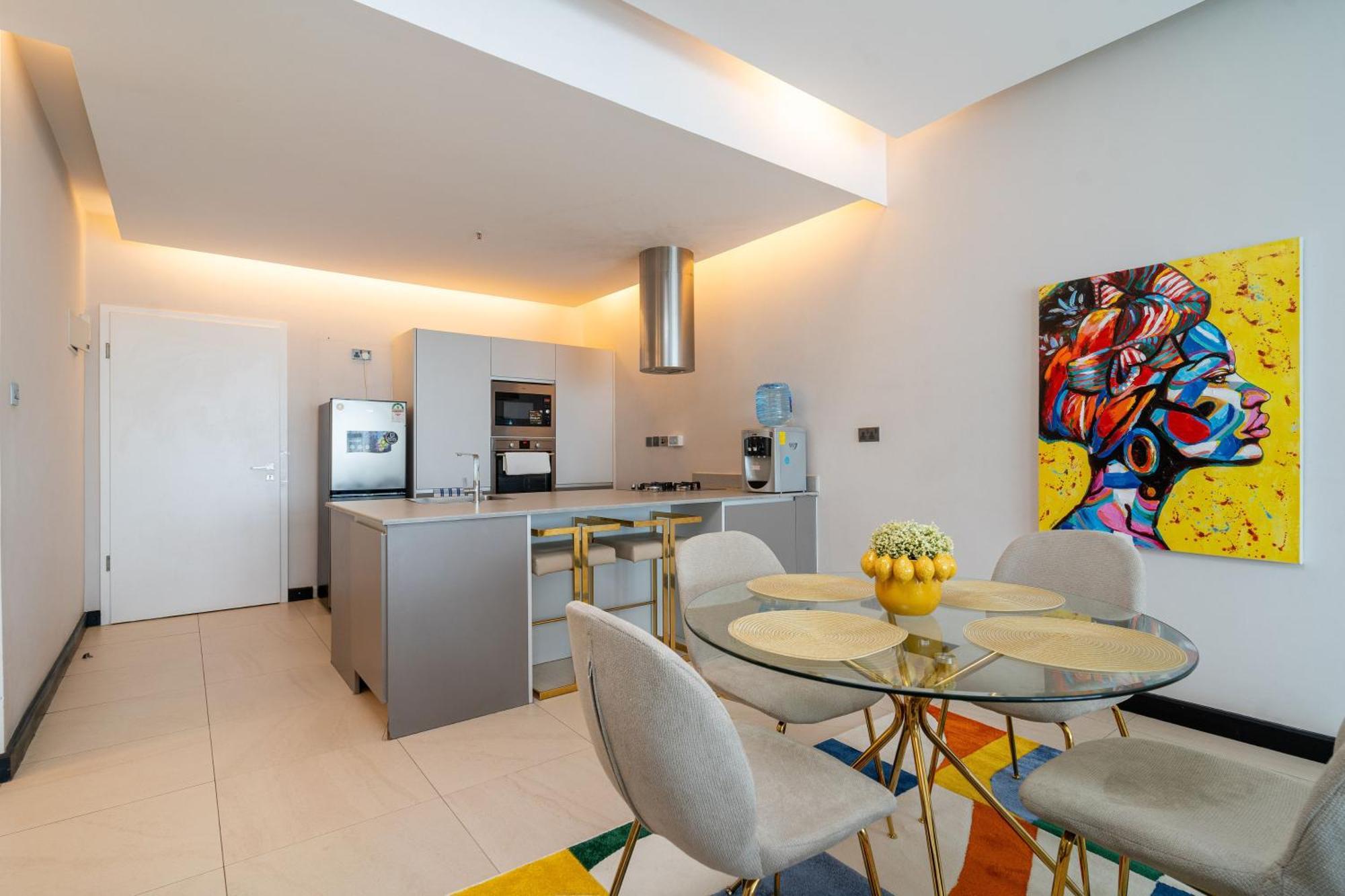 A Prime And Luxury 2 Bedroom Apartment