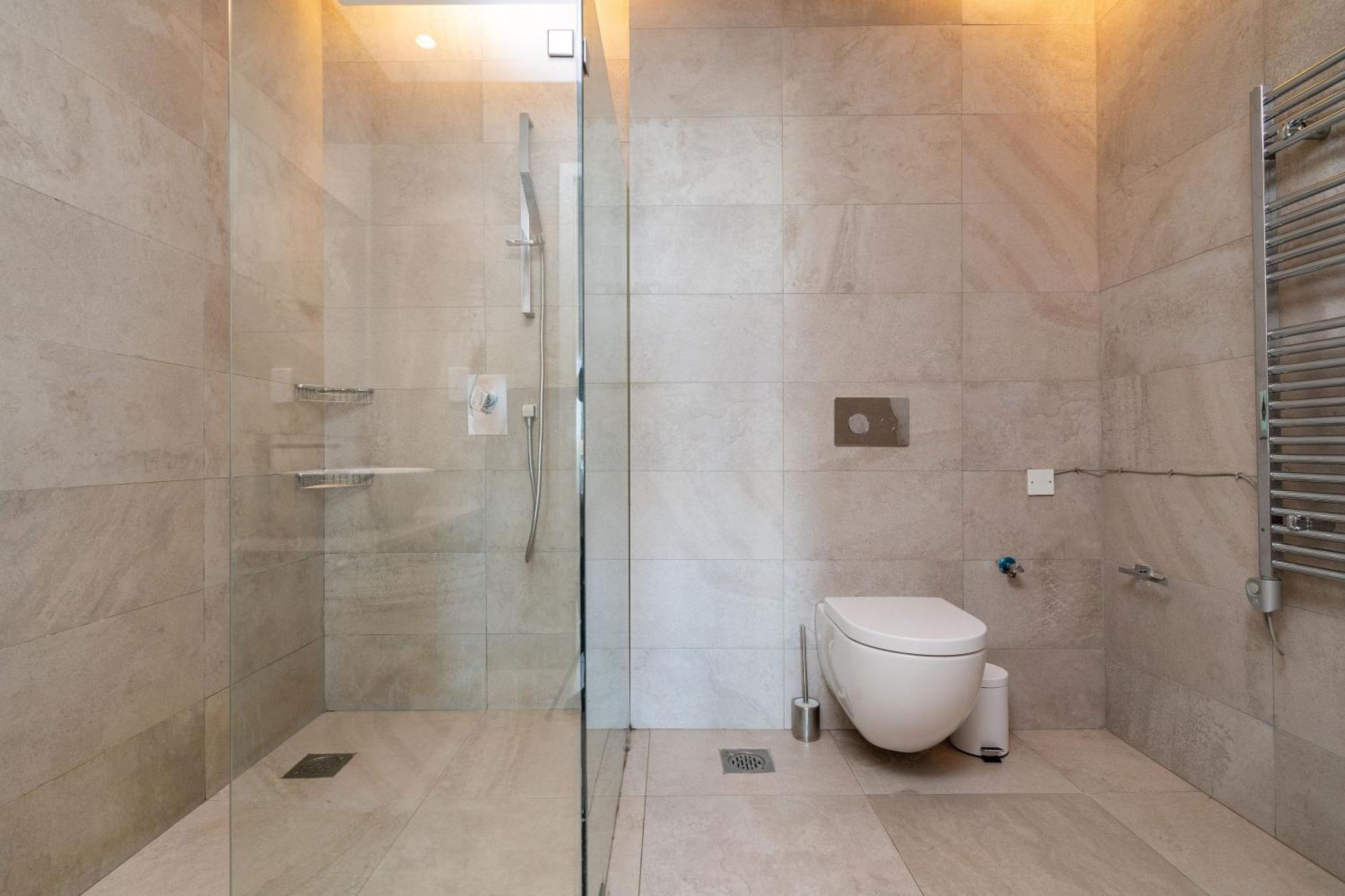 Apartment A Prime And Luxury 2 Bedroom *