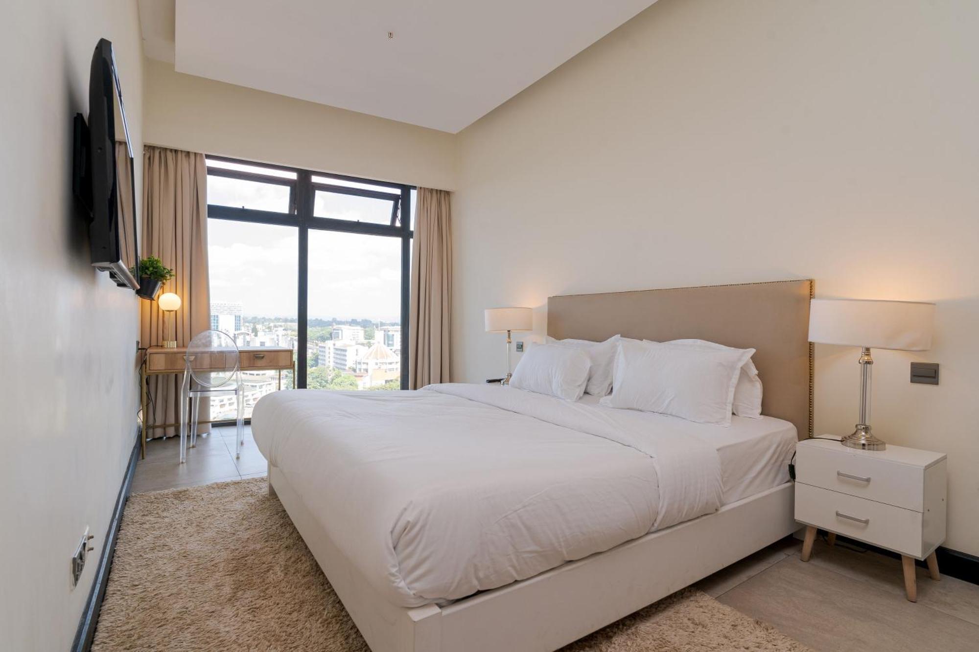Apartment A Prime And Luxury 2 Bedroom *
