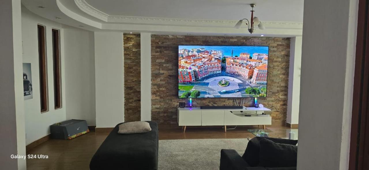 Skyline Dream Homes 4, 6
